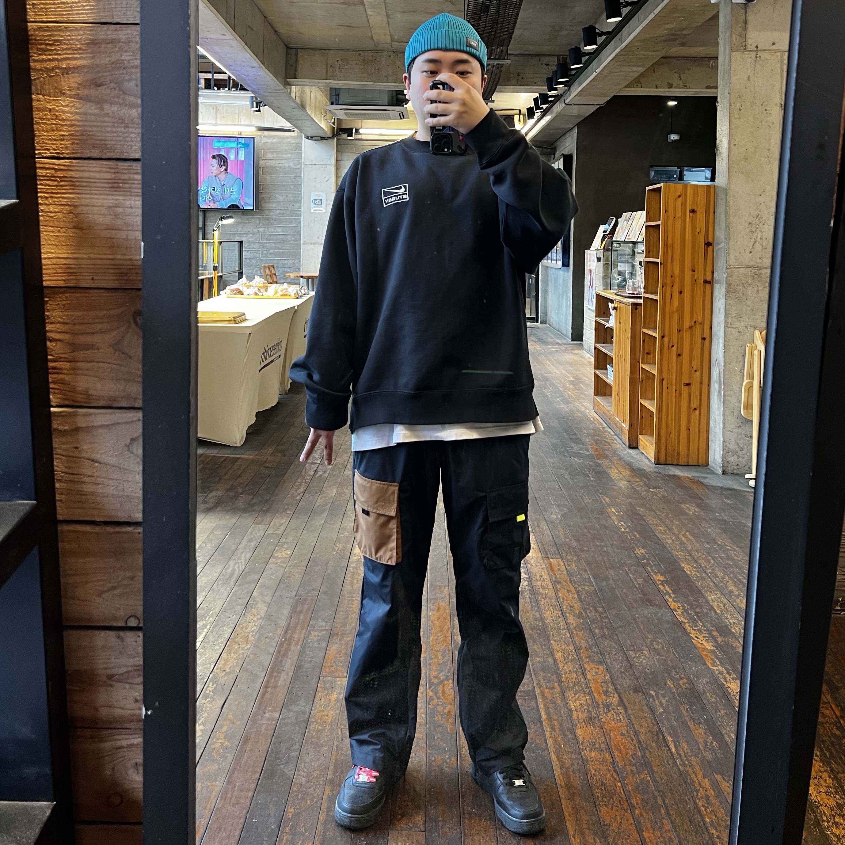 Reebok x Juun.J Instapump Fury OG Blue, Nike x Stussy NRG Washed Fleece Crewneck Black (DO5310-010) 착용 스타일