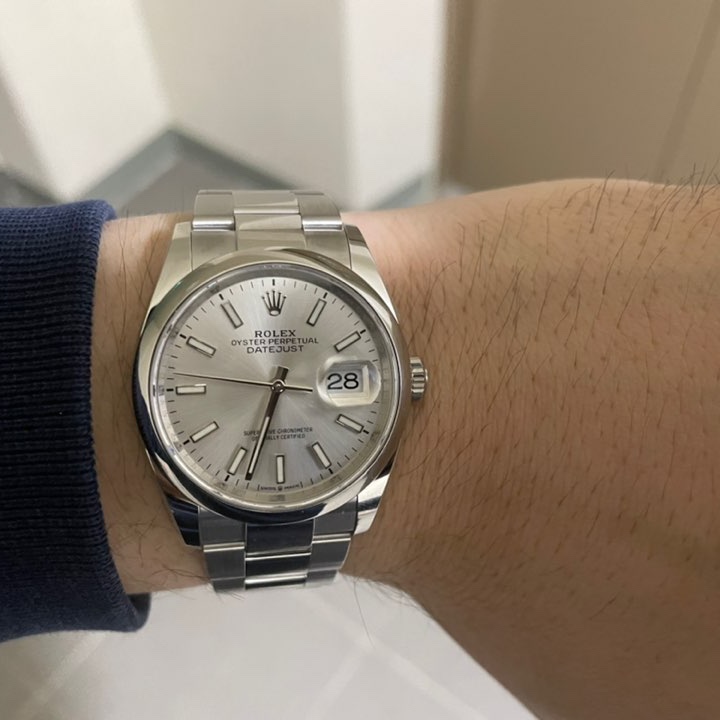 Rolex Datejust 36mm 126200 Silver Oyster 착용 스타일