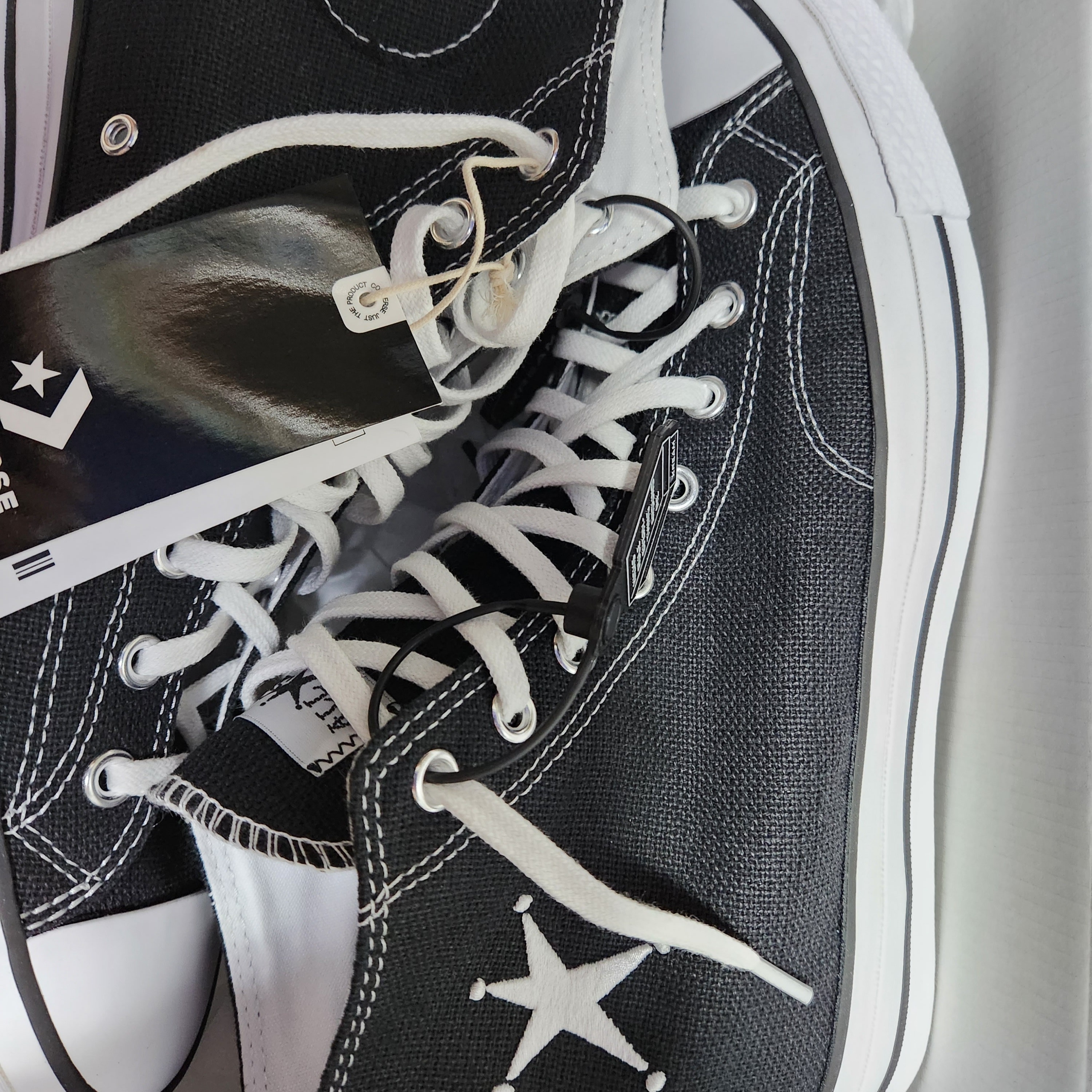 Converse x Stussy Chuck 70 High Black 착용 스타일 - 1