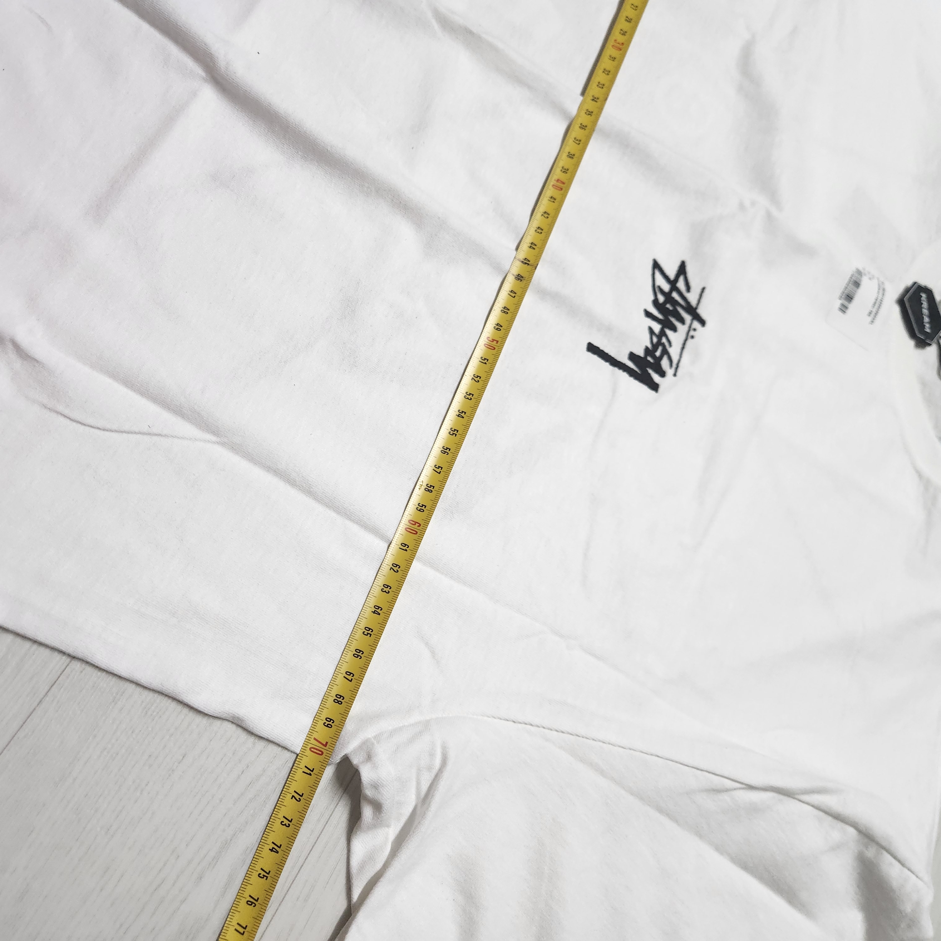 Stussy Shattered T-Shirt White 착용 스타일 - 1