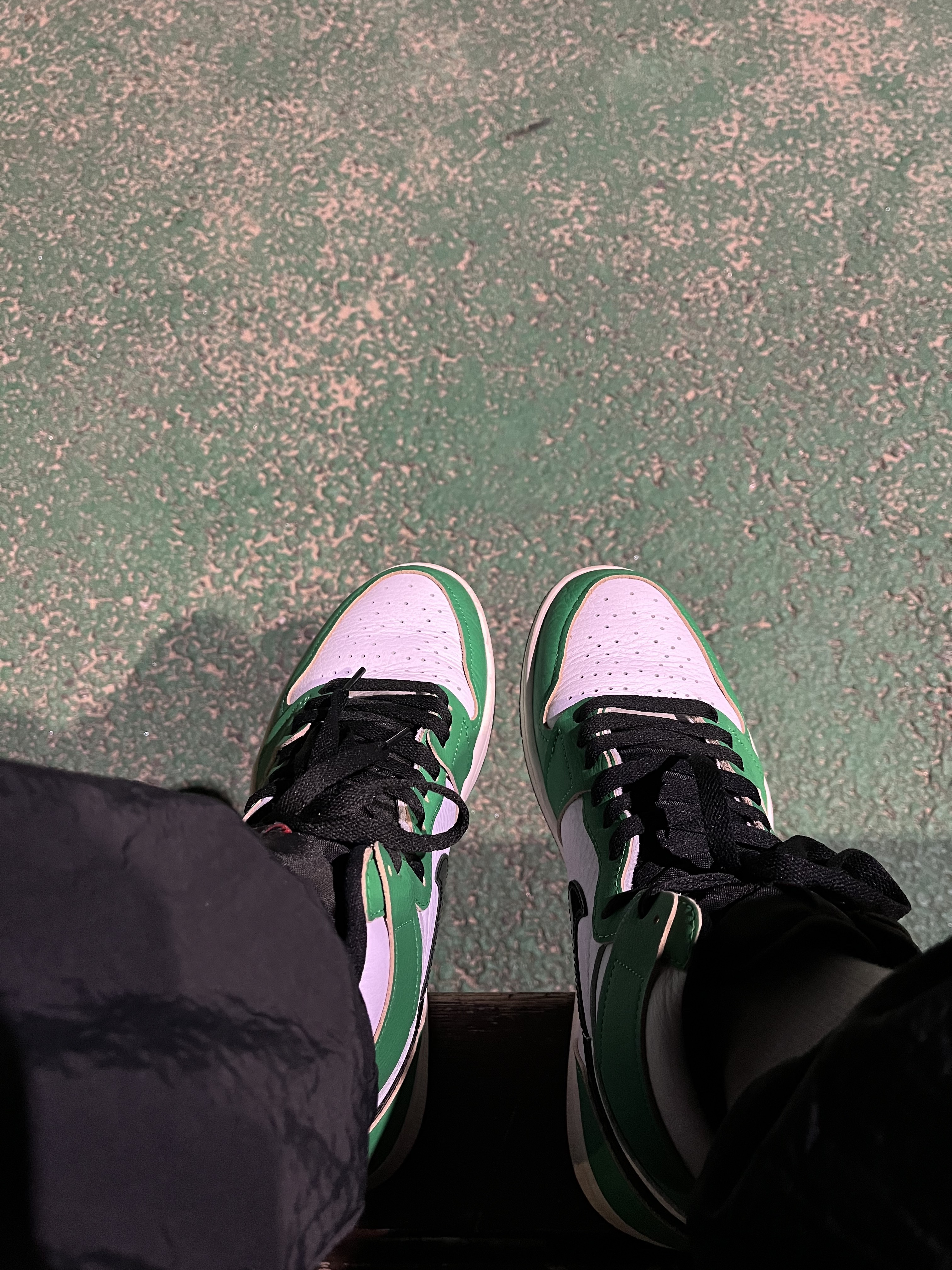 (W) Jordan 1 Retro High OG Lucky Green 착용 스타일