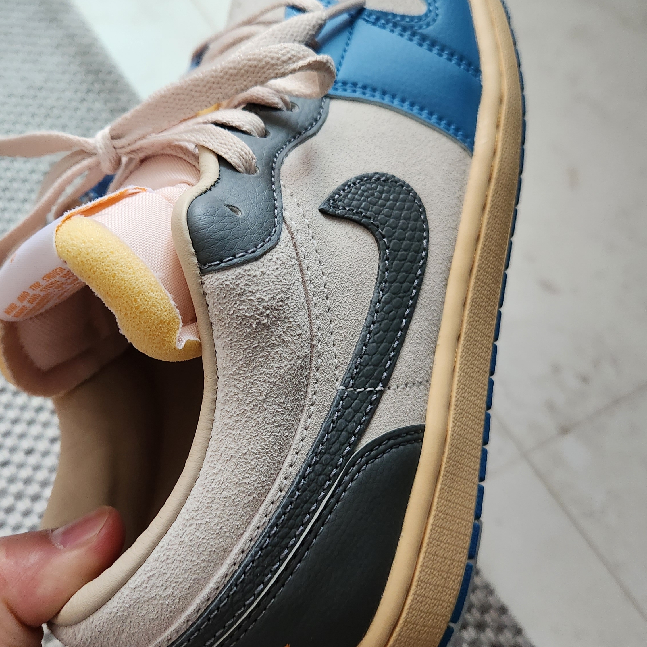 Jordan 1 Low SE Tokyo 96 착용 스타일