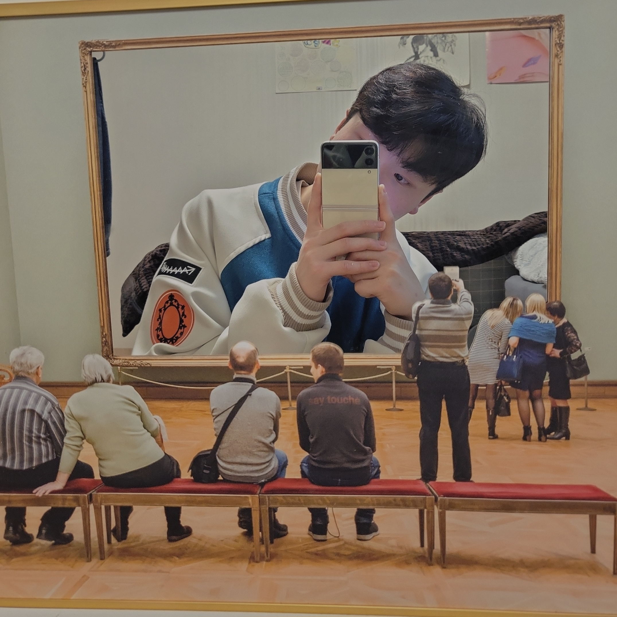 Say Touche Gallery Mirror 착용 스타일