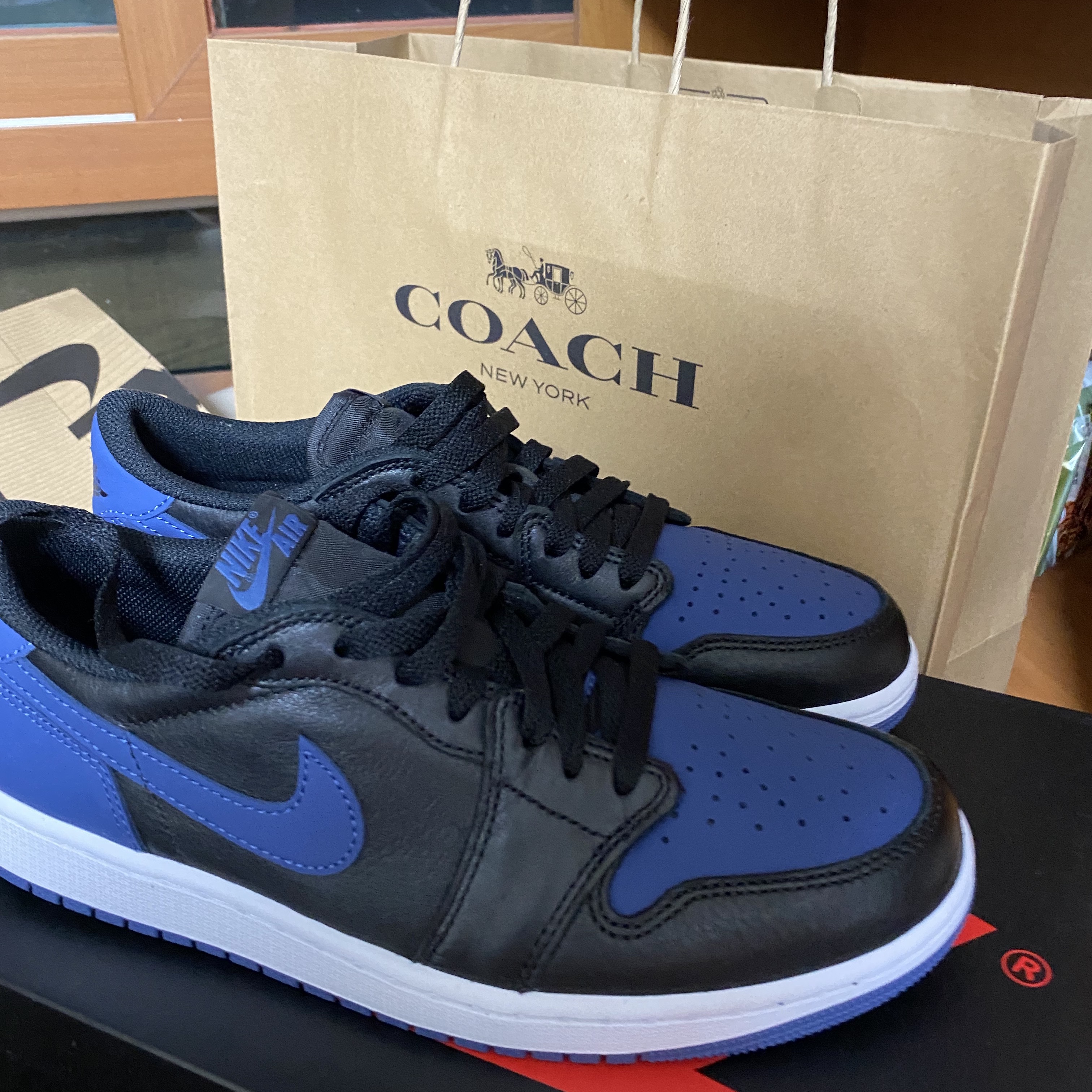 Jordan 1 Retro Low OG Mystic Navy 착용 스타일