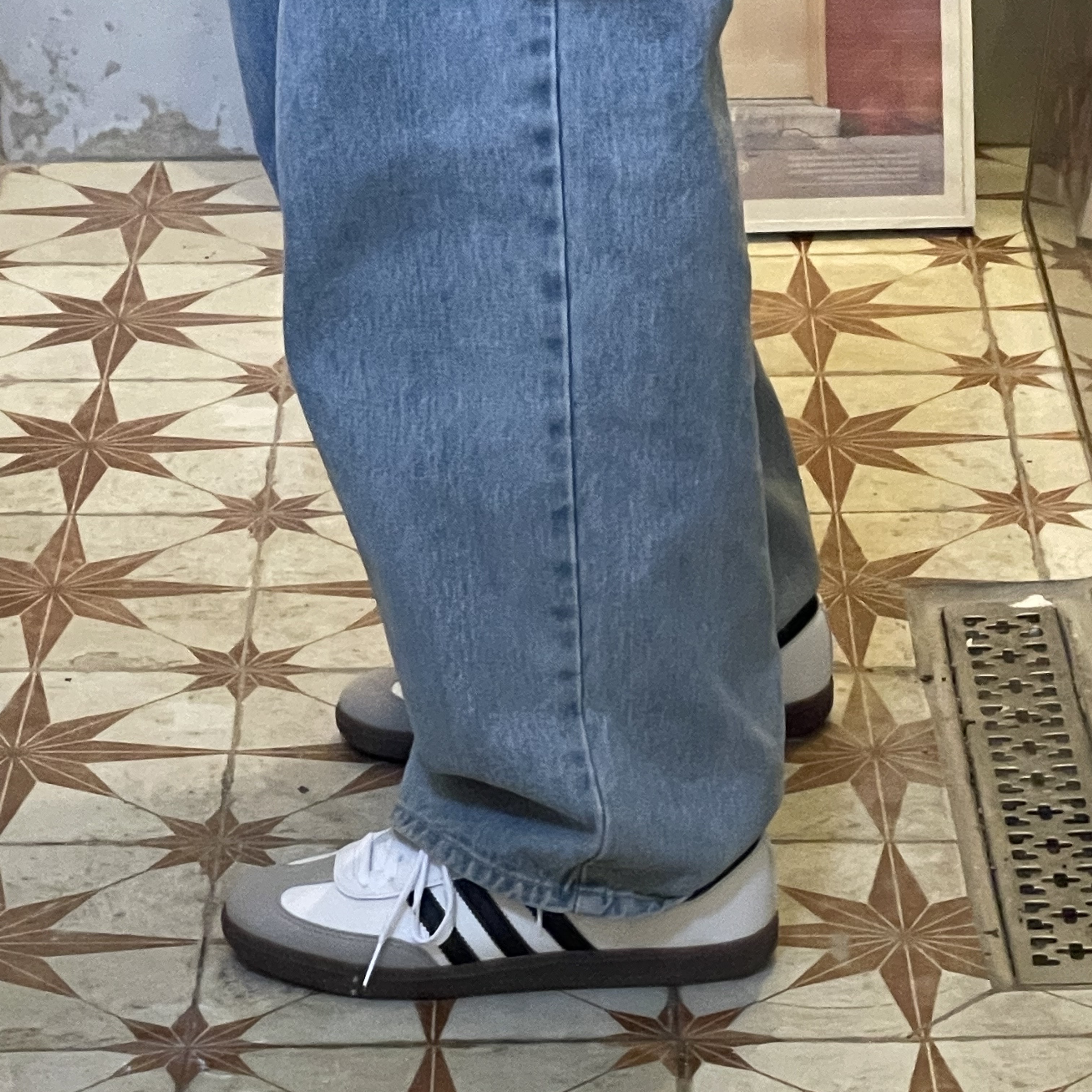 Adidas Samba Vegan White Black 착용 스타일