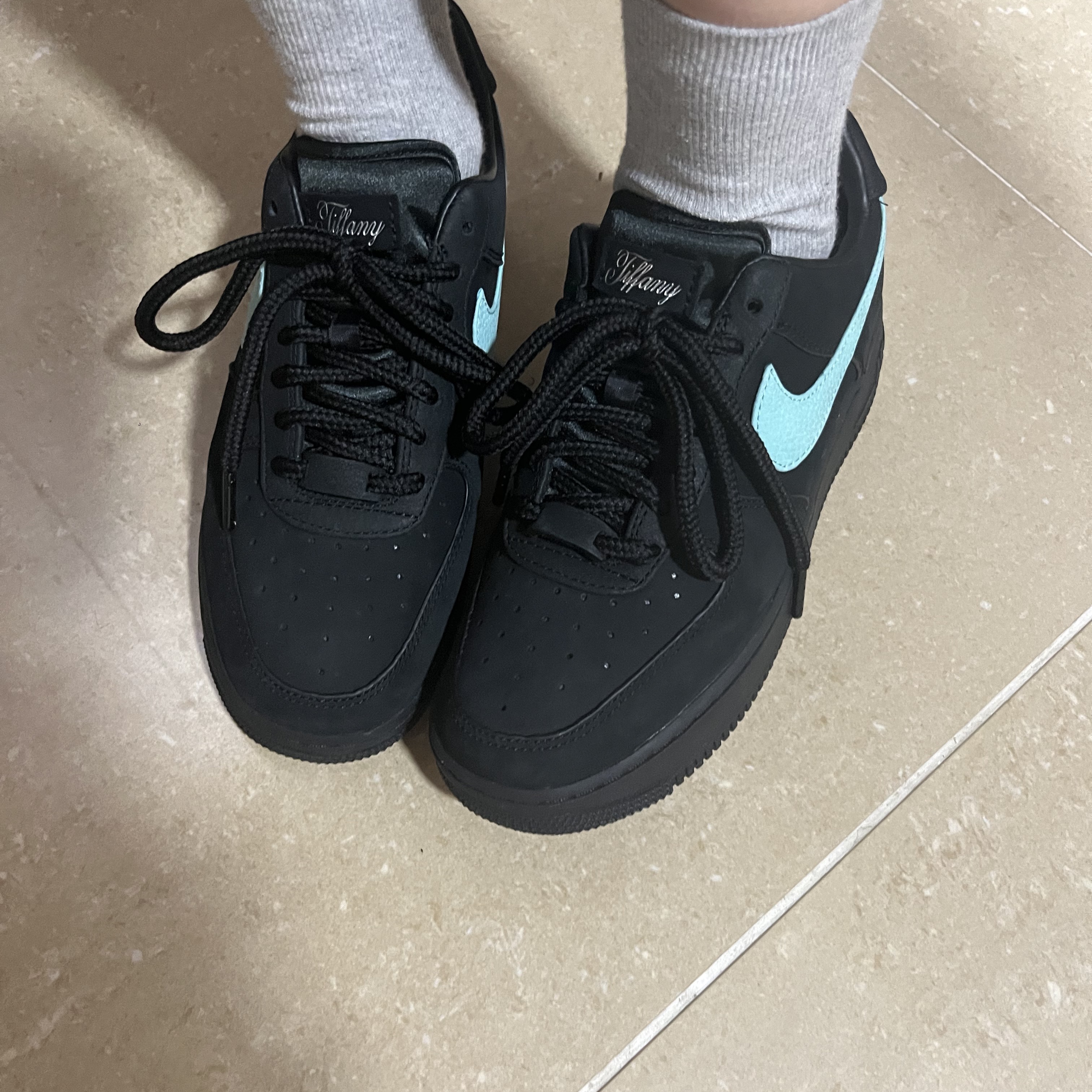Nike x Tiffany & Co. Air Force 1 Low SP 1837 착용 스타일