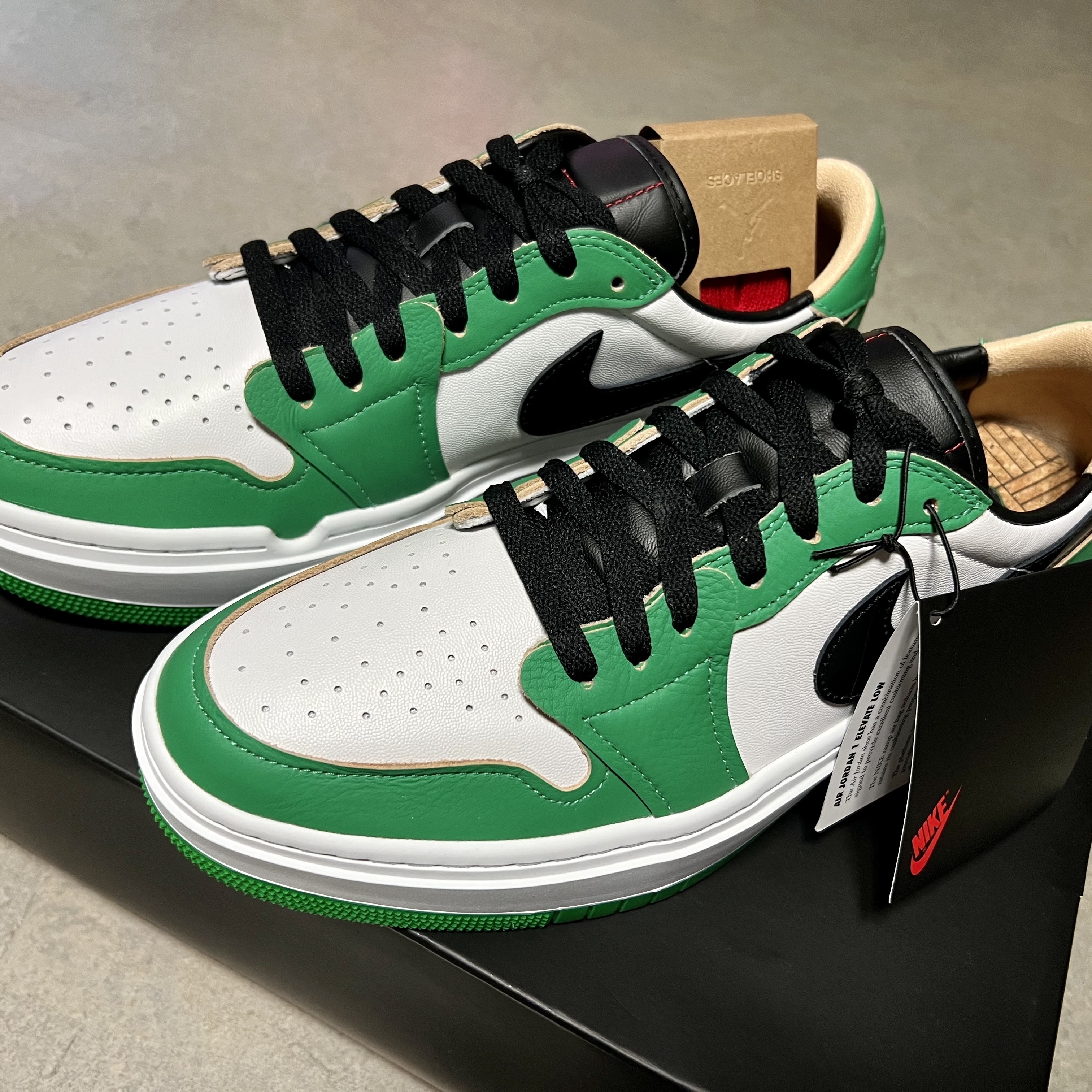 (W) Jordan 1 Elevate Low SE Lucky Green 착용 스타일