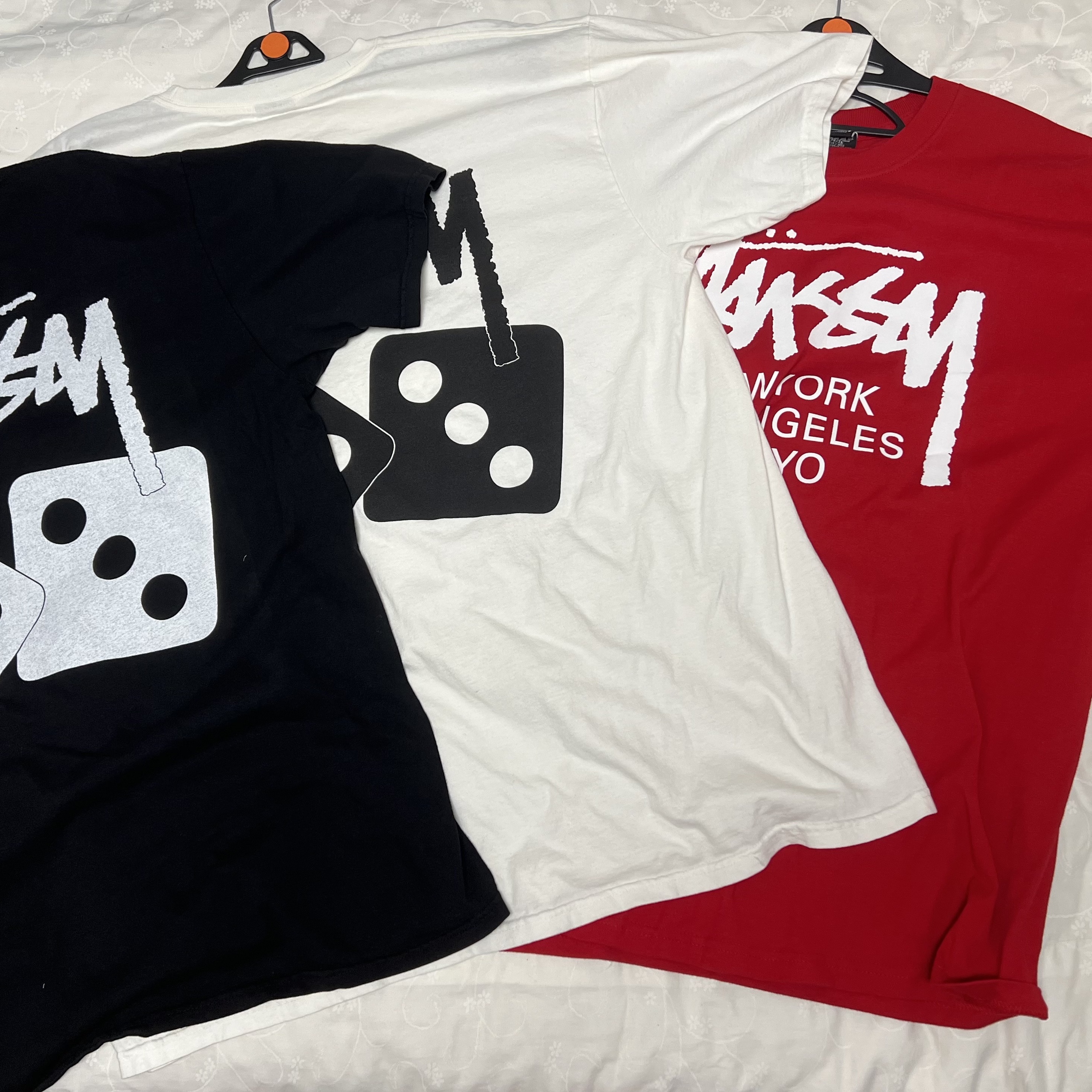 Stussy Dice Pigment Dyed T-Shirt Black 2023, Stussy Dice Pigment Dyed T-Shirt Natural 착용 스타일