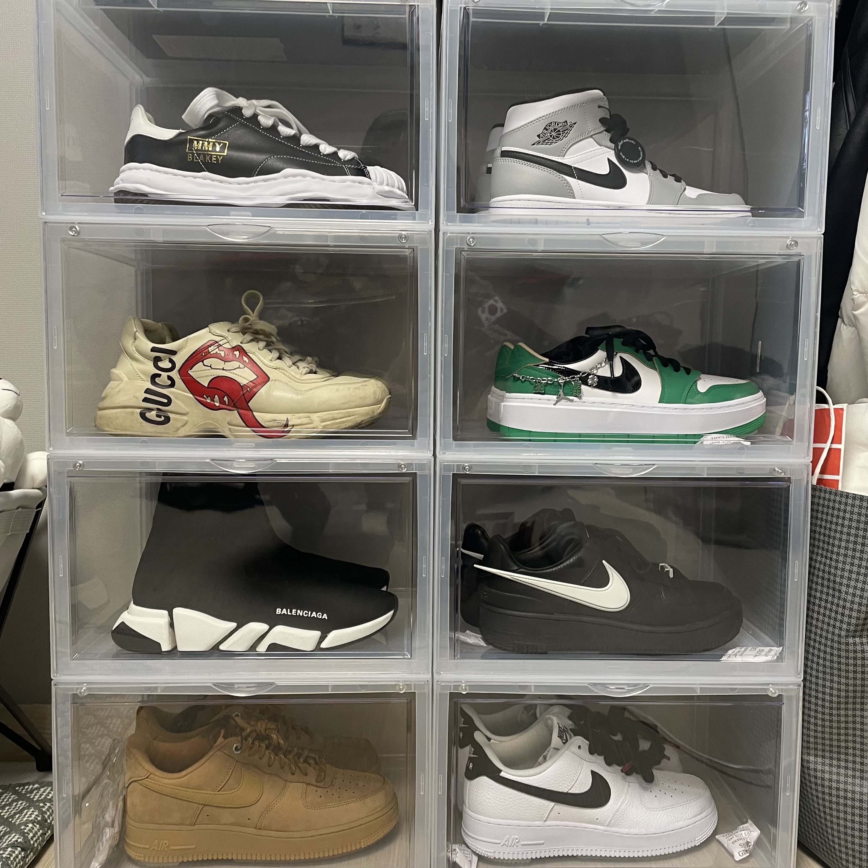 Maison Mihara Yasuhiro Blakey OG Sole Leather Low-top Sneakers Black, Jordan 1 Mid Light Smoke Grey μ°©μ© μ€νμΌ