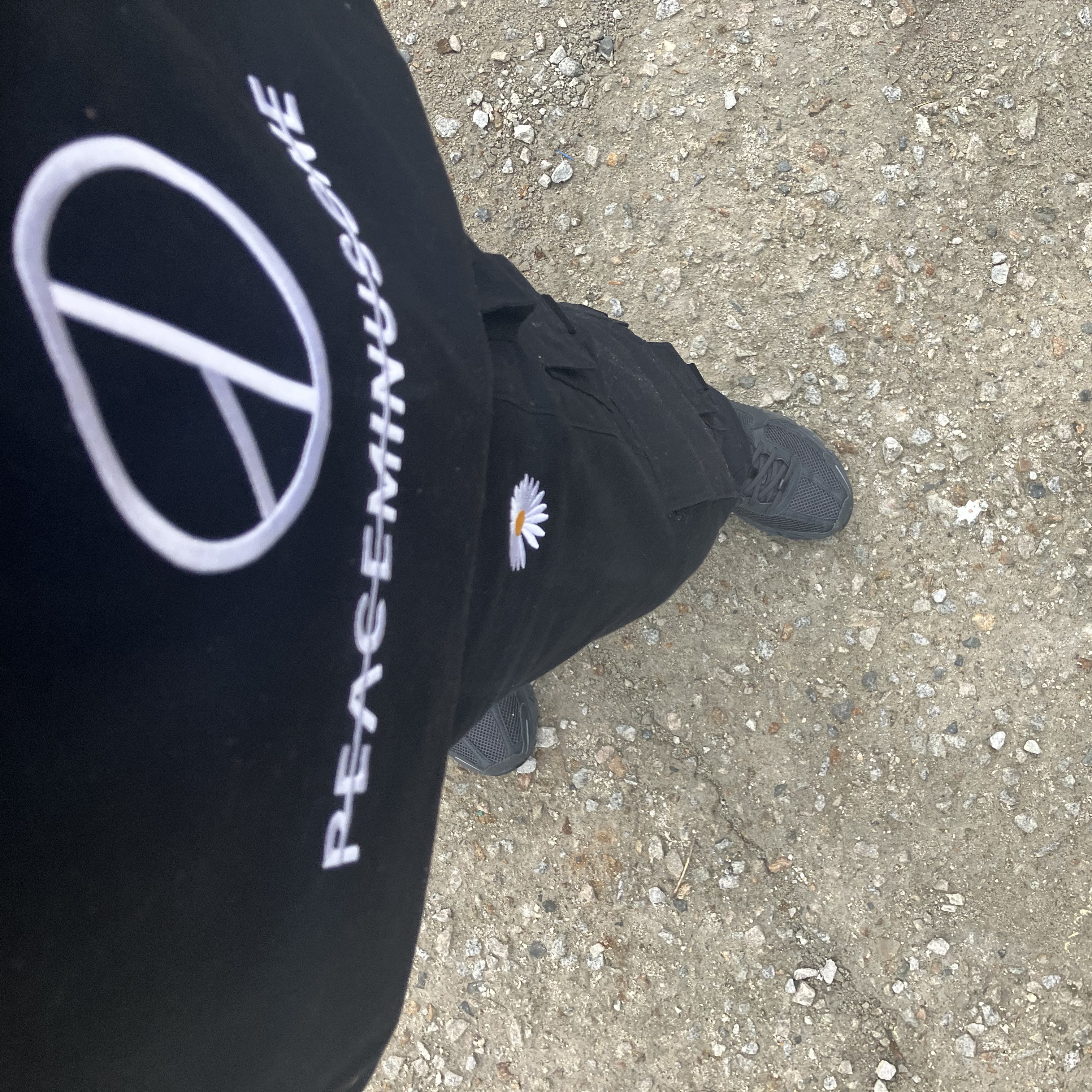 Nike x Peaceminusone Wide Pants Black (DR0096-010) 착용 스타일