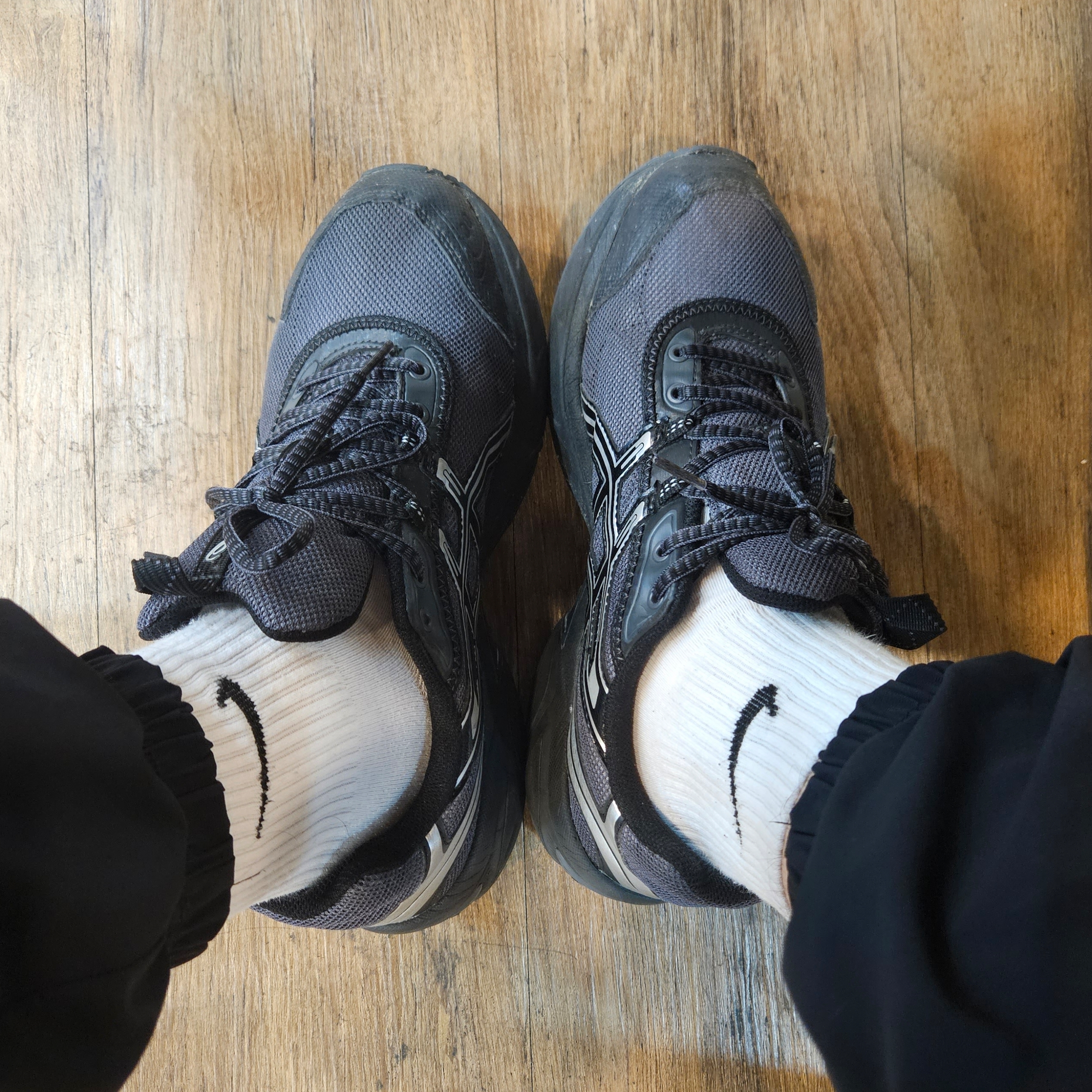 Asics UB2-S Gel-1130 Asphalt Pure Silver 착용 스타일