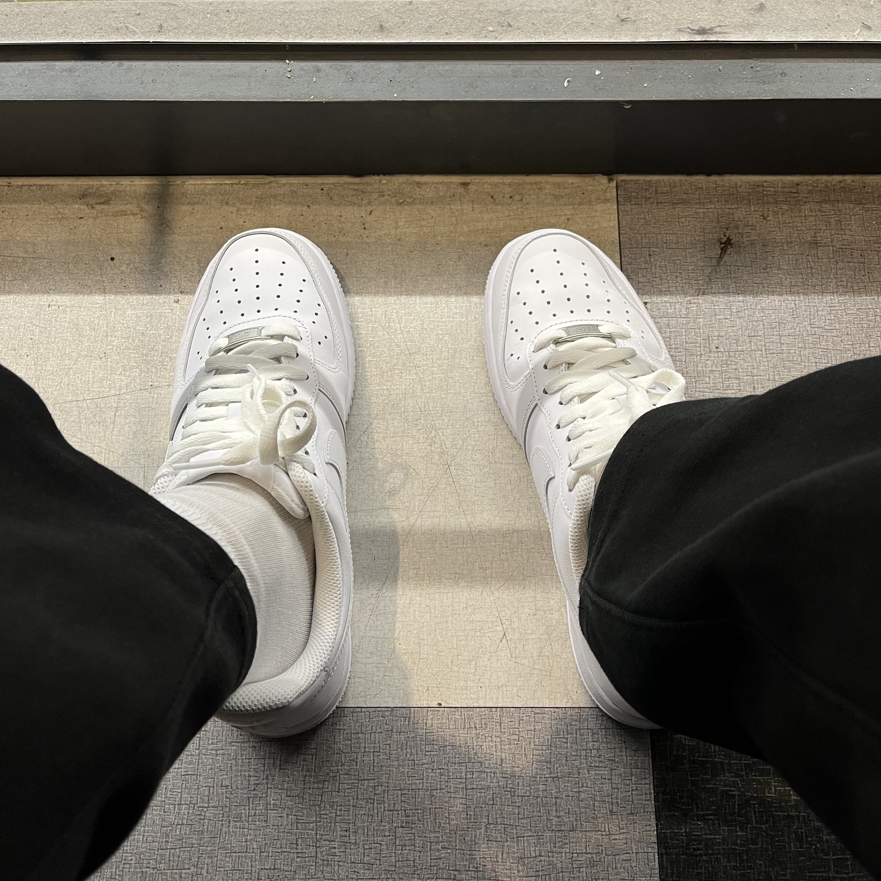 Nike Air Force 1 '07 Low White 착용 스타일