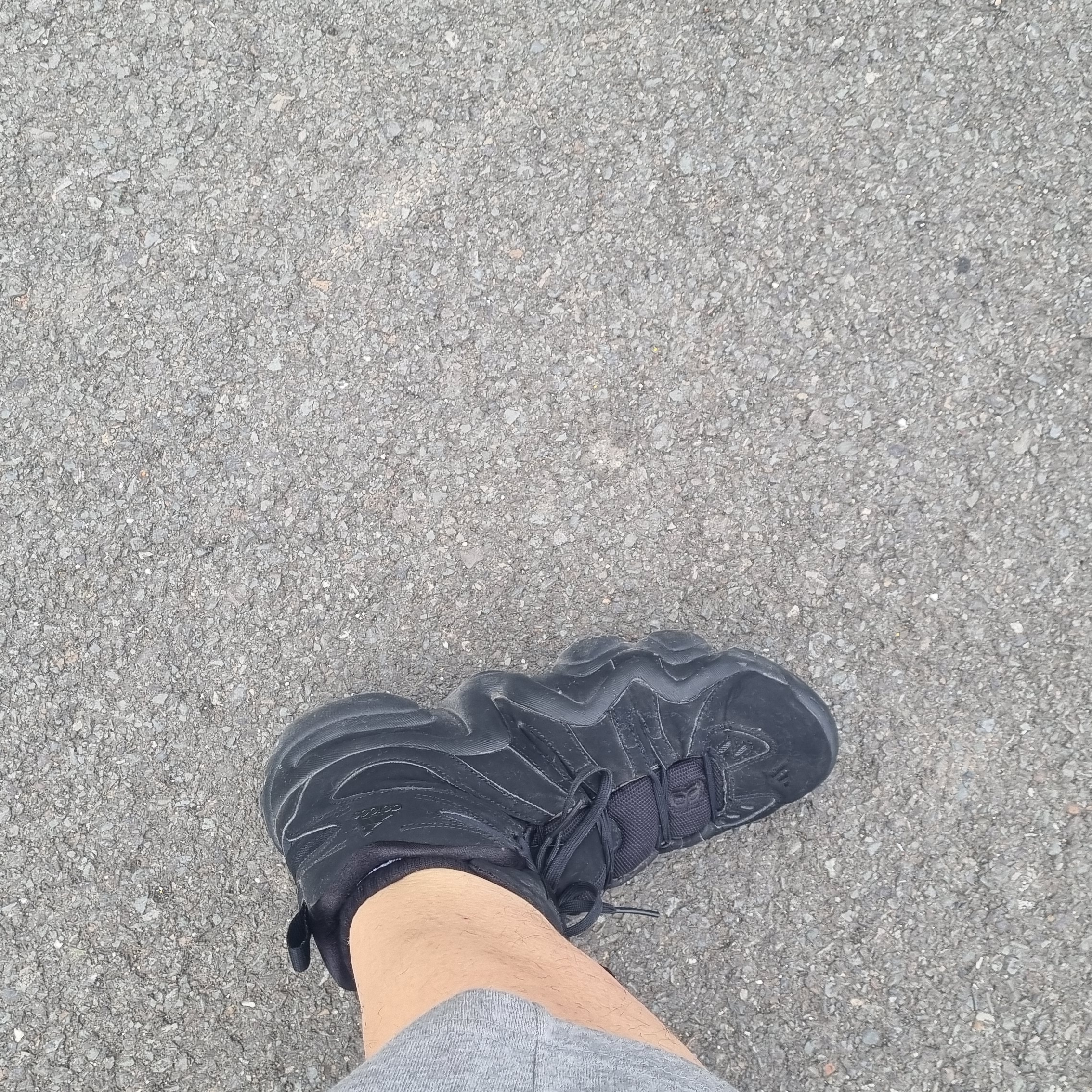 Adidas Crazy 8 Nightmare Before Christmas 착용 스타일 - 1