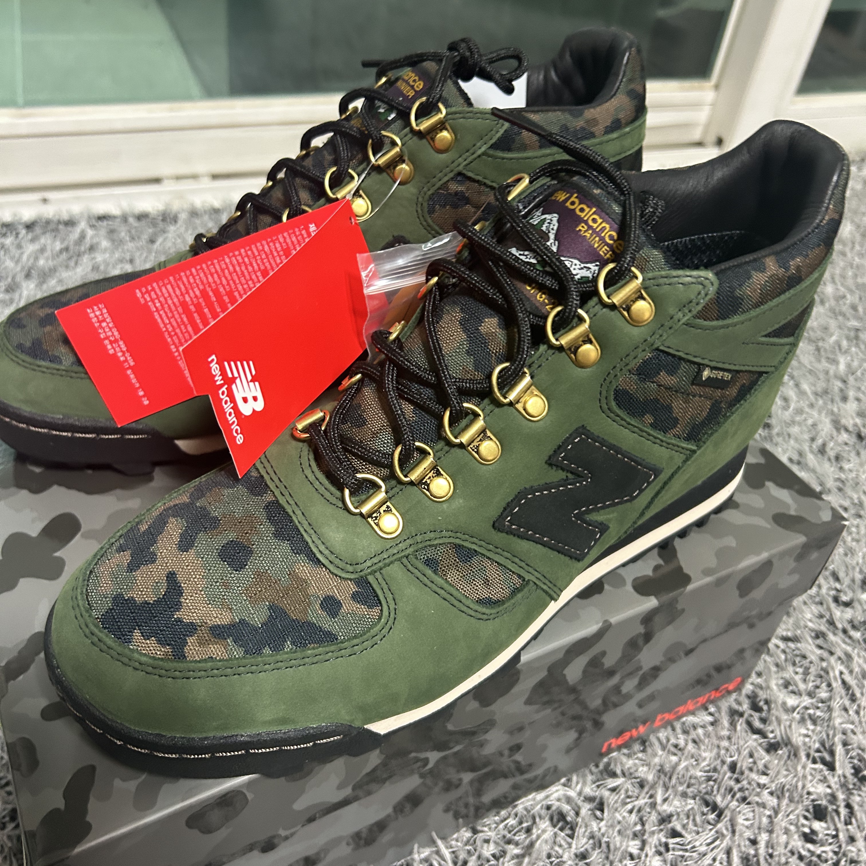 New Balance x Joe Freshgoods Beneath the Surface 610 Rainier Lil Block 착용 스타일