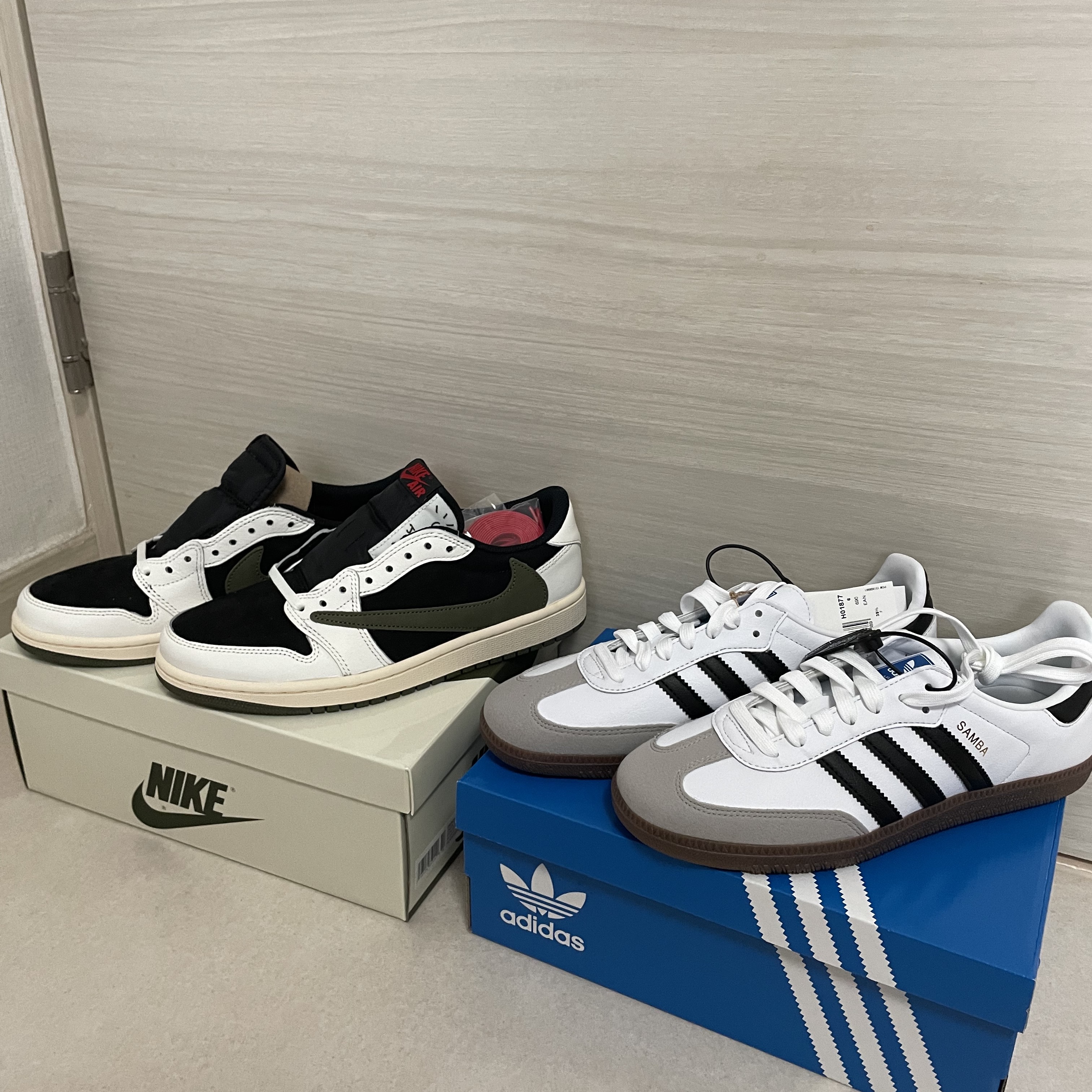 Adidas Samba Vegan White Black 착용 스타일