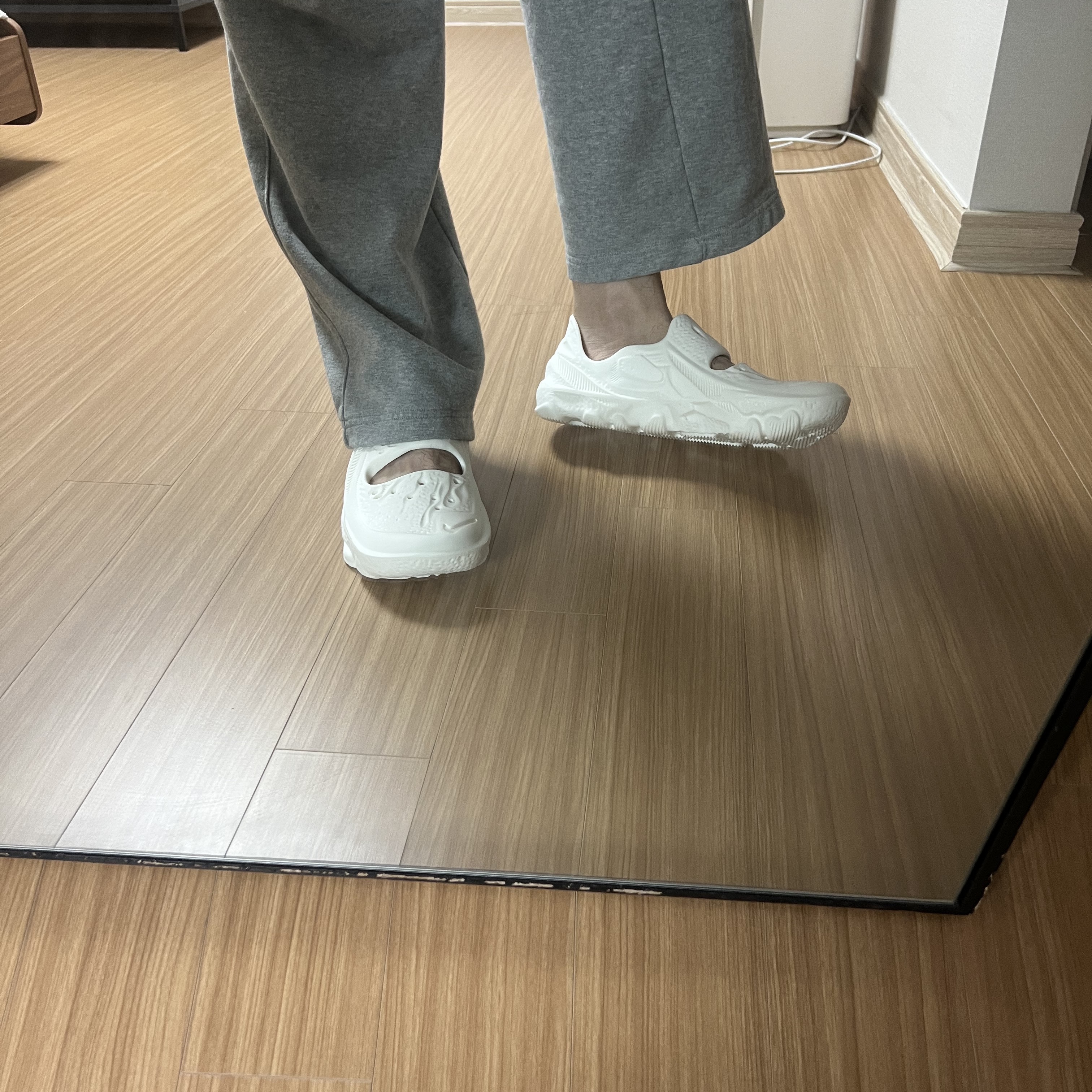 Nike ISPA Universal Natural 착용 스타일 - 1