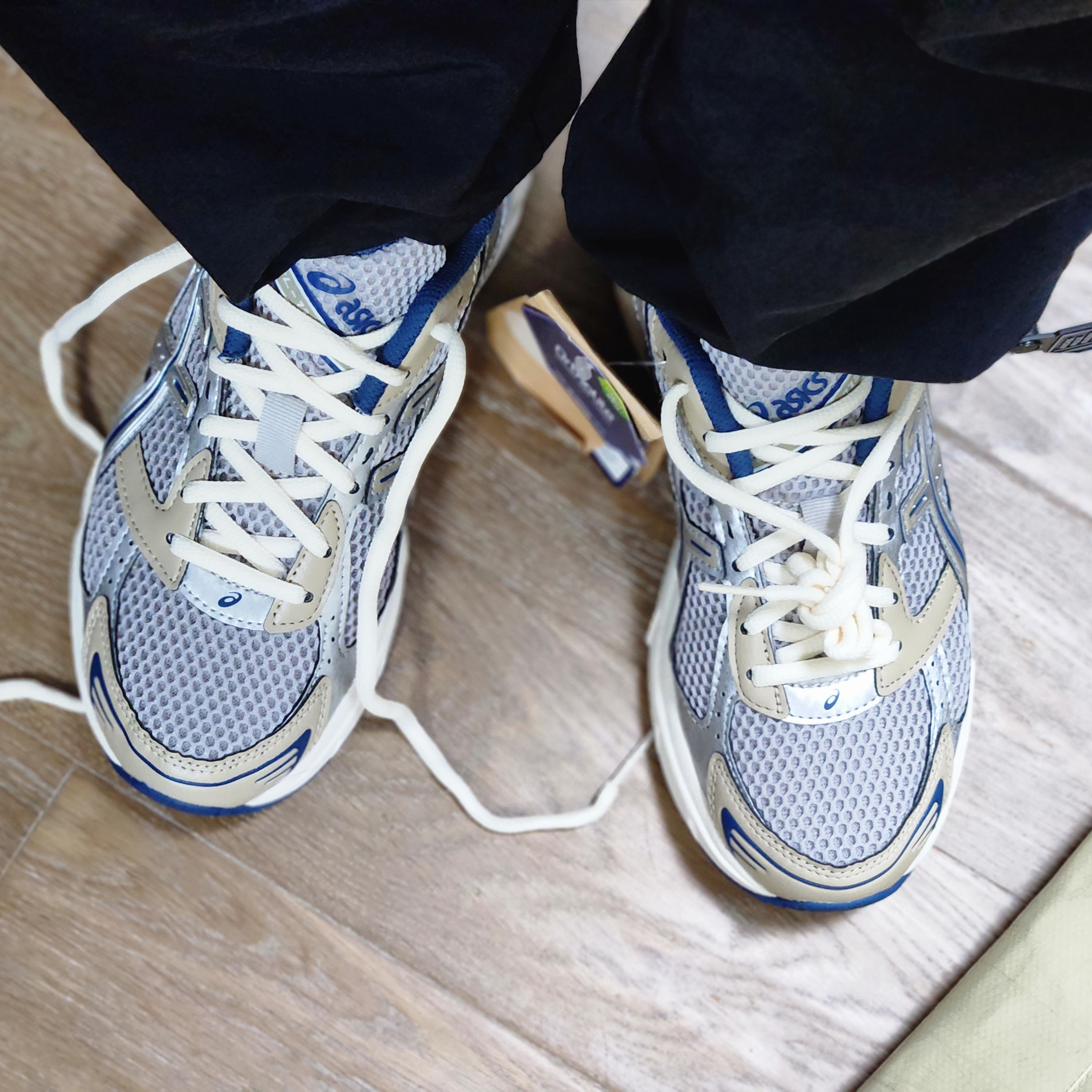 Asics Gel-1130 Oyster Grey Pure Silver 착용 스타일 - 1