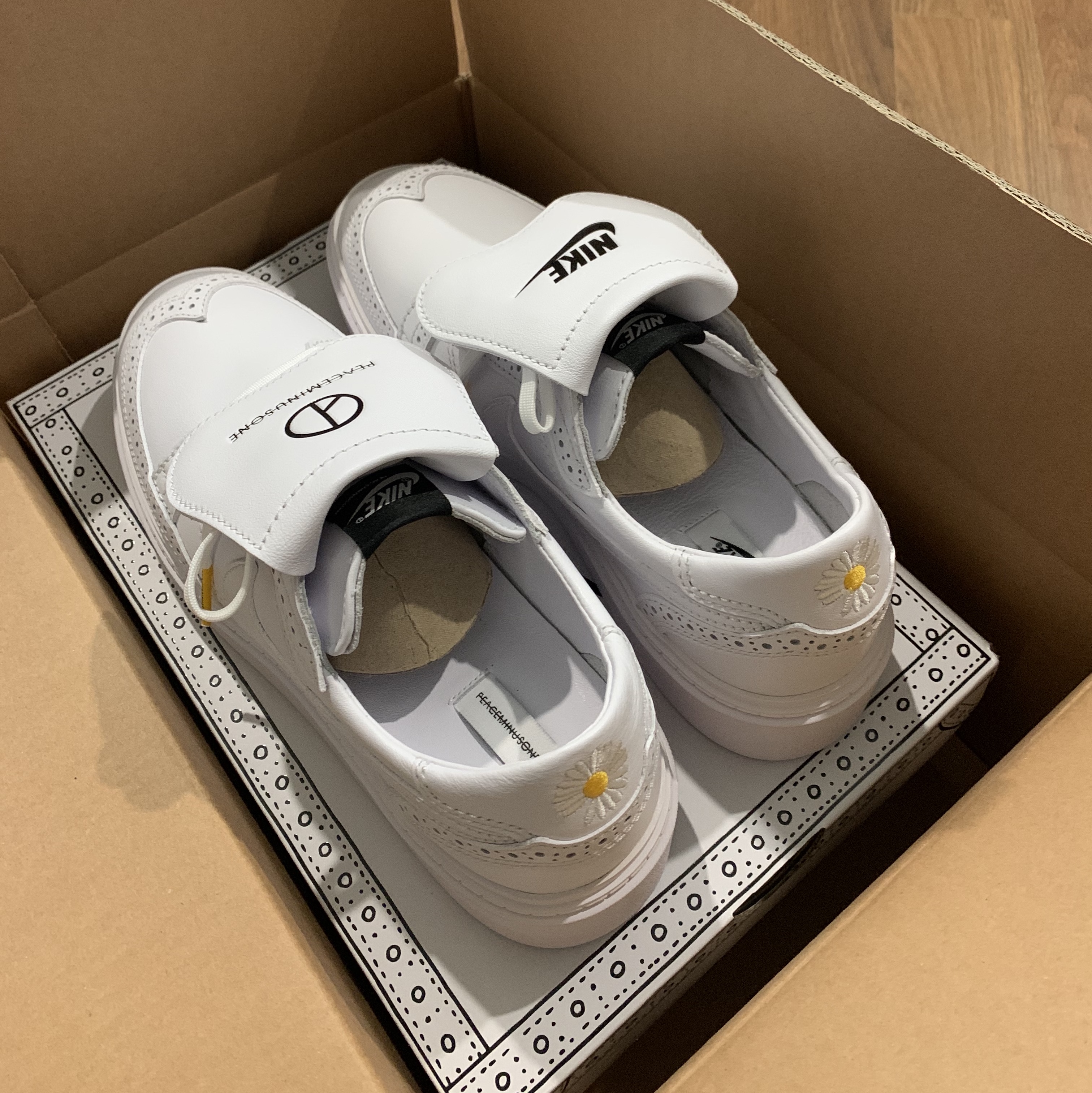 Nike x Peaceminusone Kwondo1 White 착용 스타일 - 2