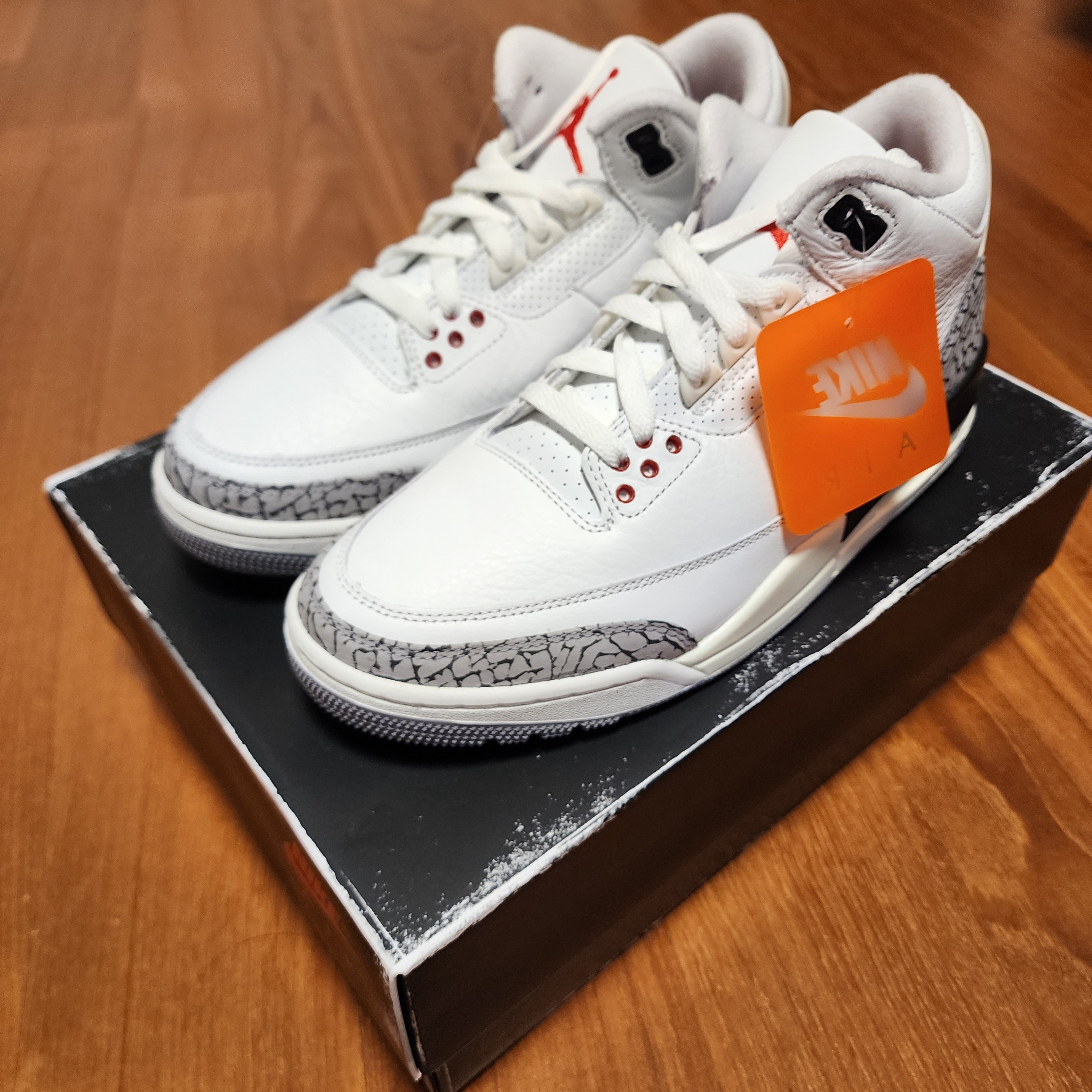 Jordan 3 Retro White Cement Reimagined 착용 스타일 - 3