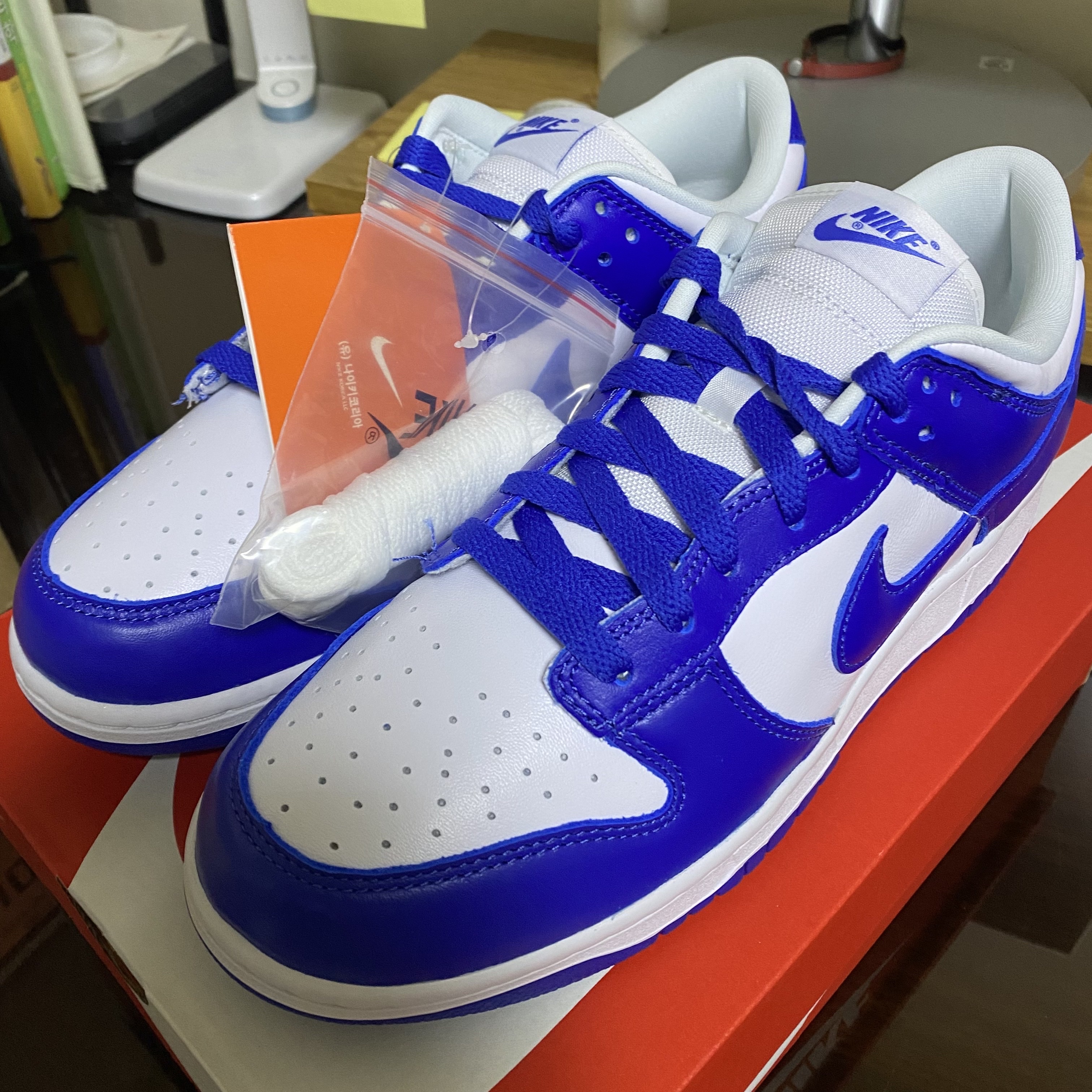 Nike Dunk Low SP Kentucky 2022 착용 스타일