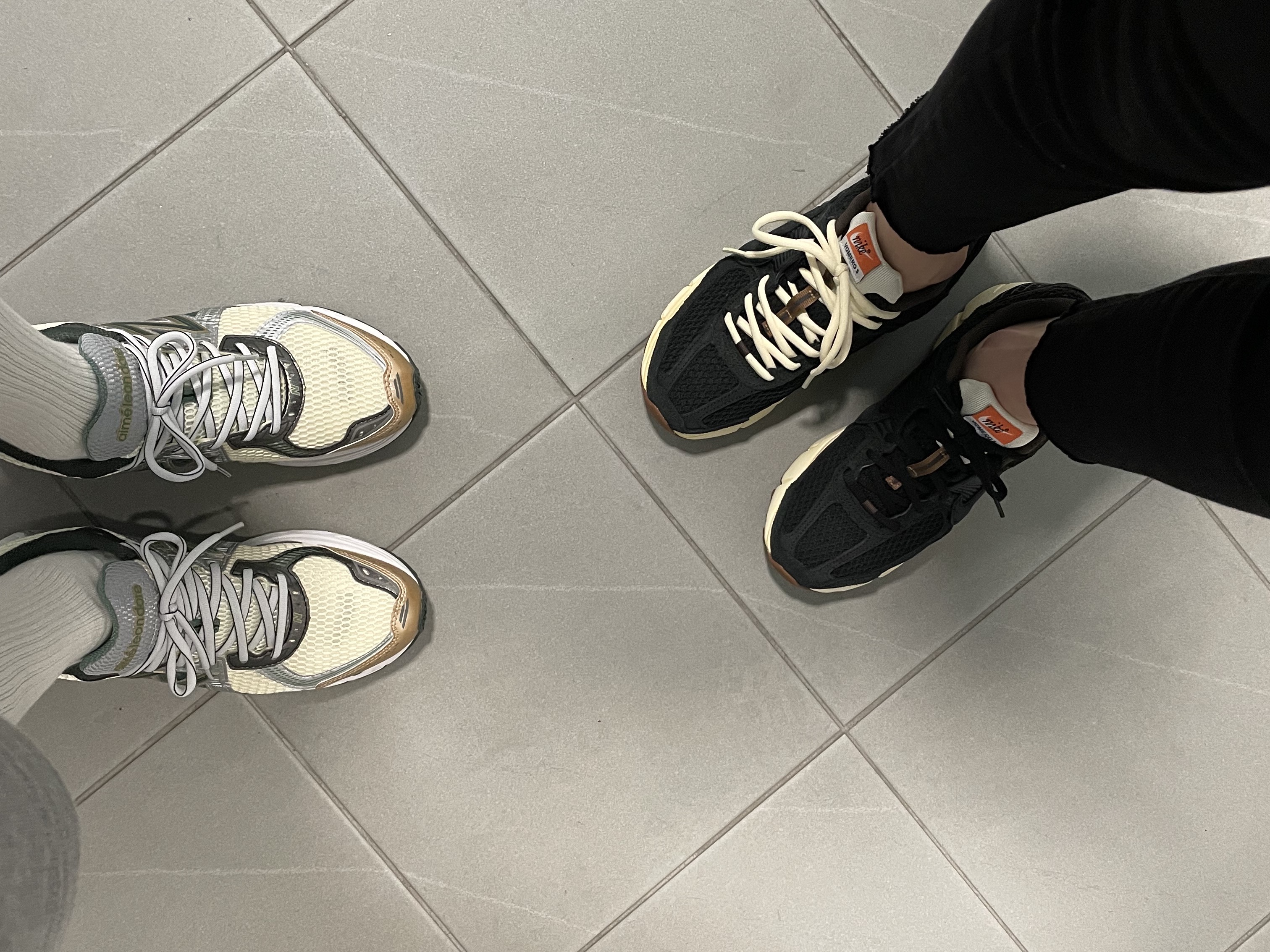 New Balance x Aime Leon Dore 860v2 Green, (W) Nike Zoom Vomero 5 Black 착용 스타일
