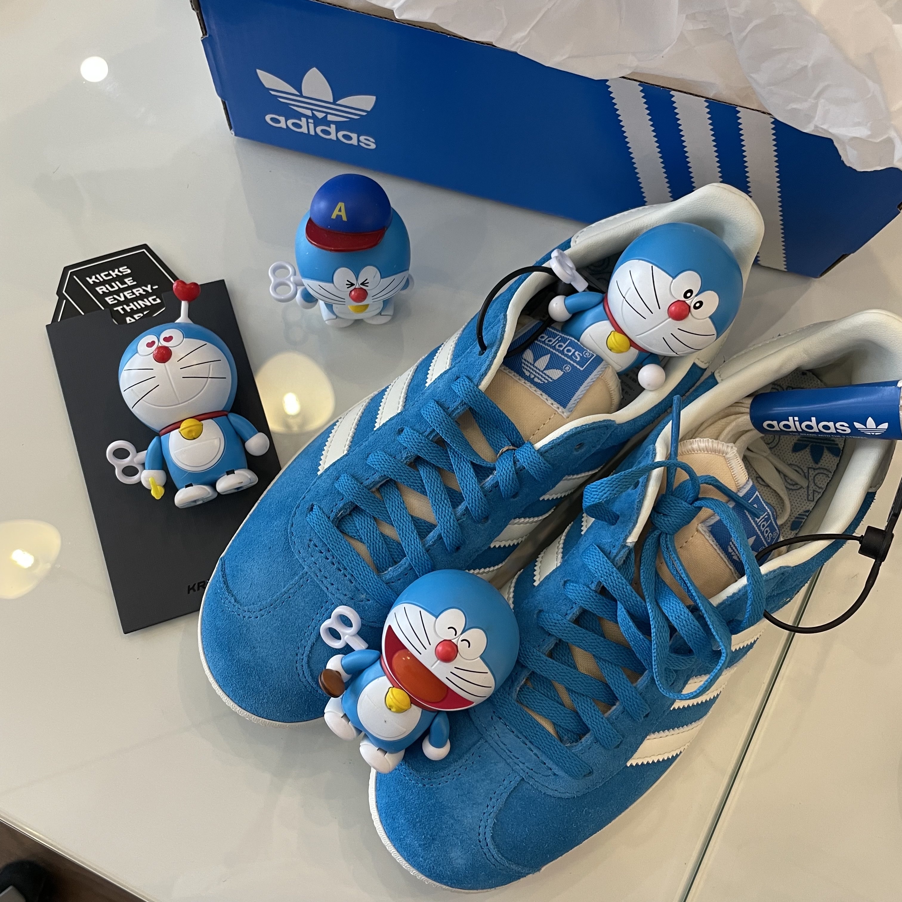 Adidas Gazelle Bold Aqua Off White 착용 스타일