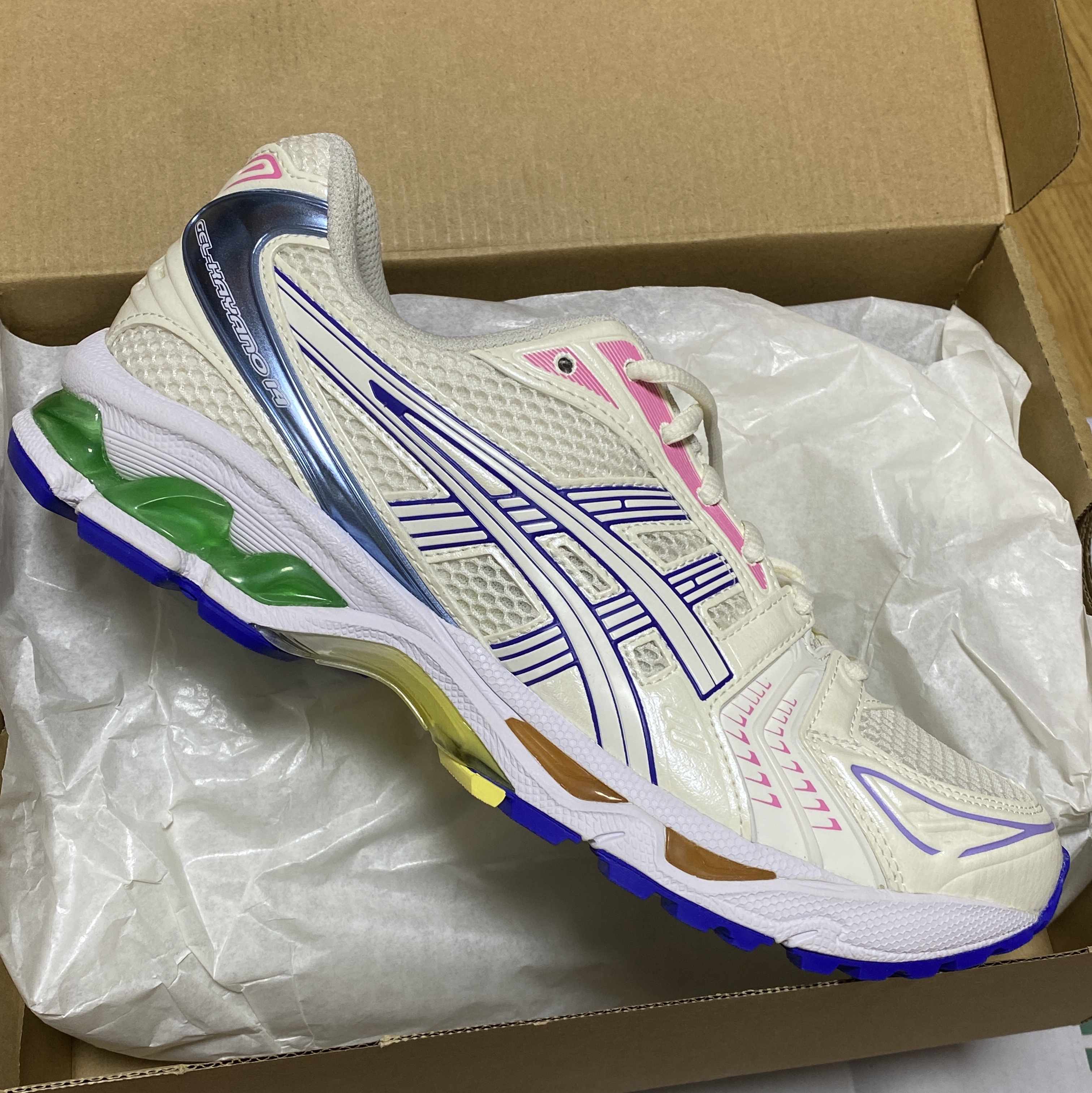 (W) Asics Gel-Kayano 14 Marshmallow 착용 스타일