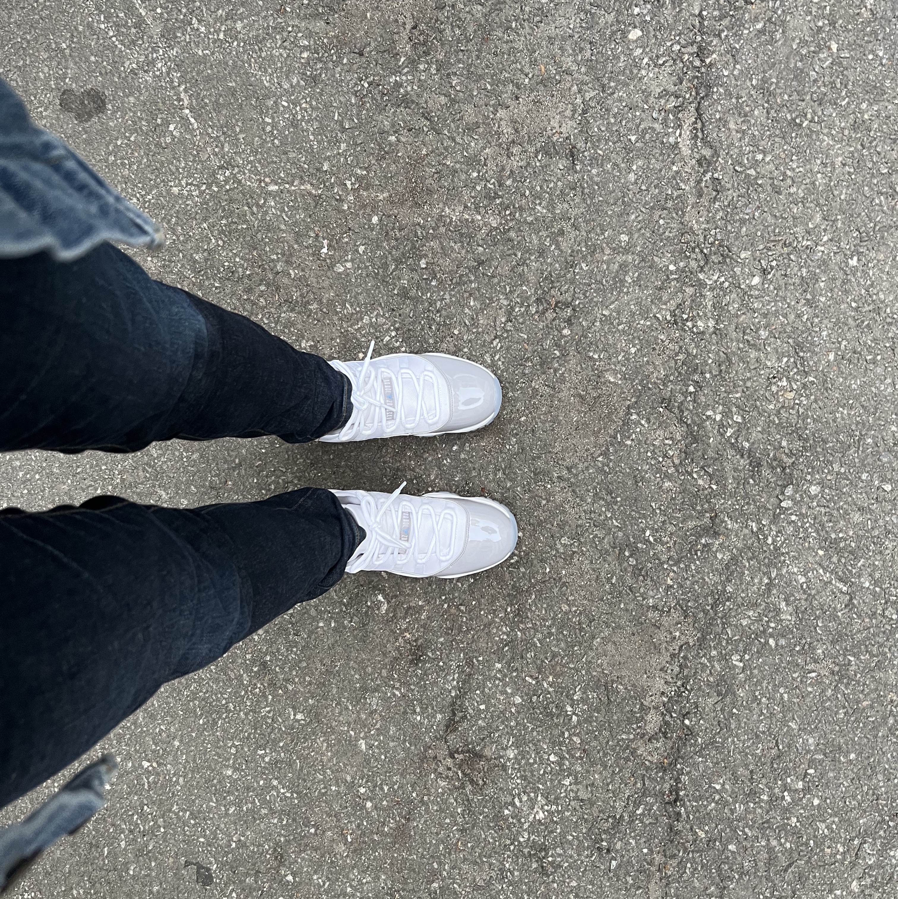 Jordan 11 Retro Low Cement Grey 착용 스타일