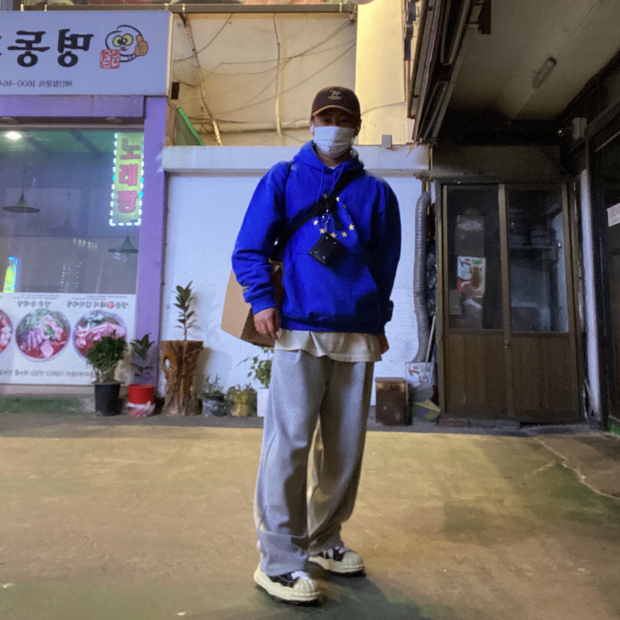 Maison Mihara Yasuhiro Blakey VL OG Sole Canvas Low-top Sneakers Black, Human Made 6-Panel Twill Cap #6 Brown 착용 스타일