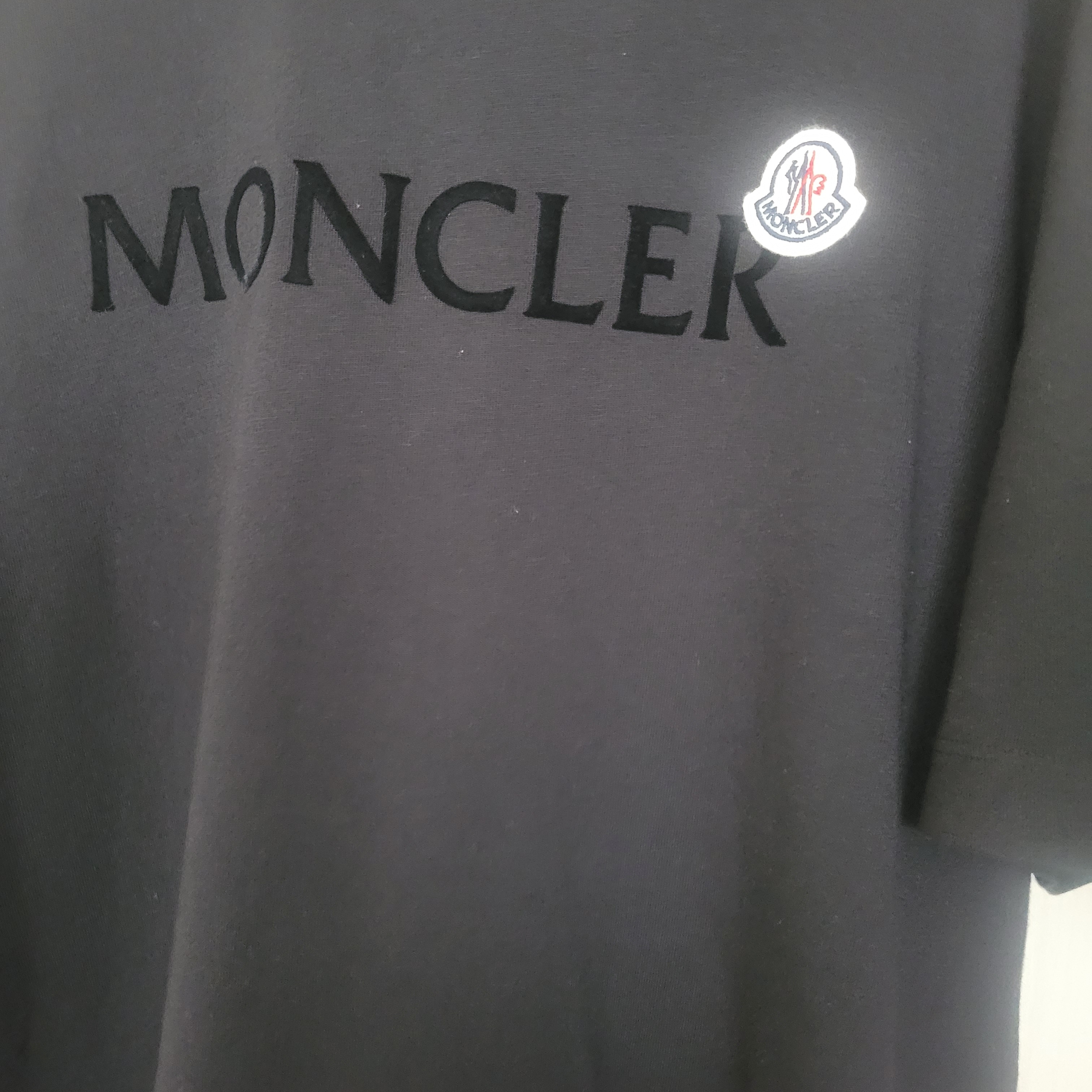 Moncler T-Shirt with Shiny Graphic Black - 23SS 착용 스타일