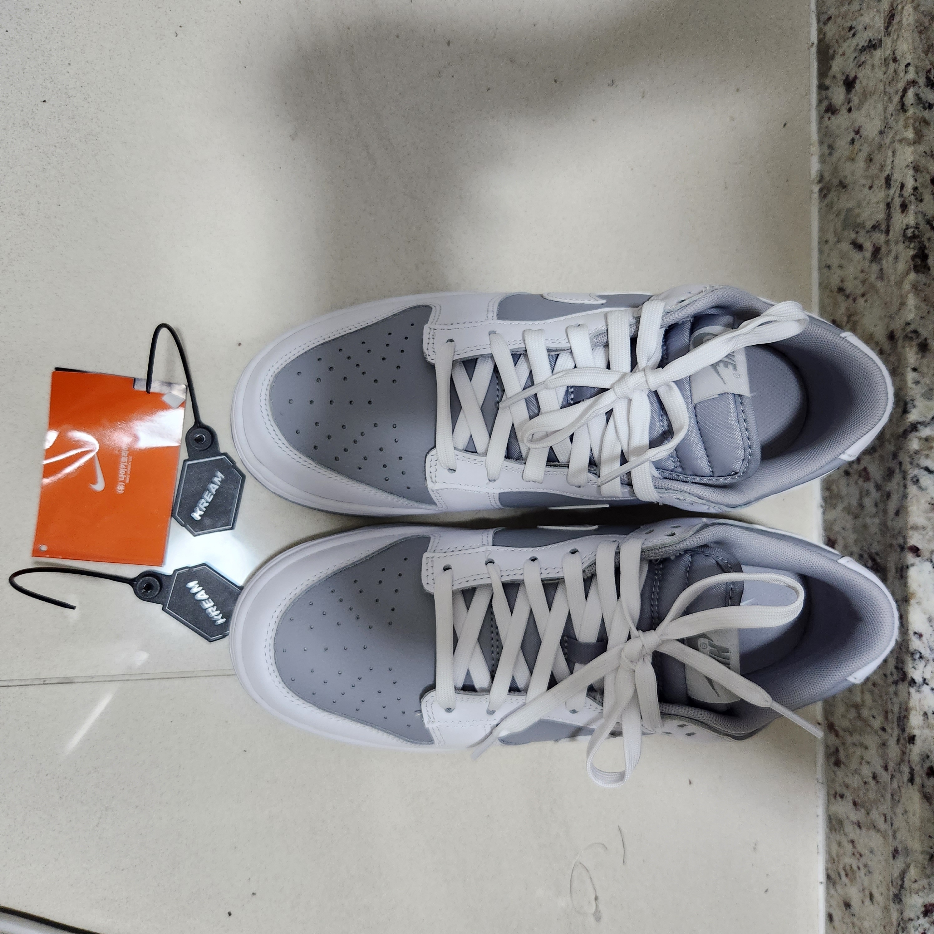Nike Dunk Low Retro White Neutral Grey 착용 스타일 - 4