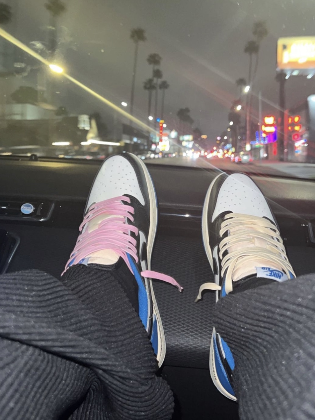 Jordan 1 x Travis Scott x Fragment Retro Low OG SP Military Blue 착용 스타일