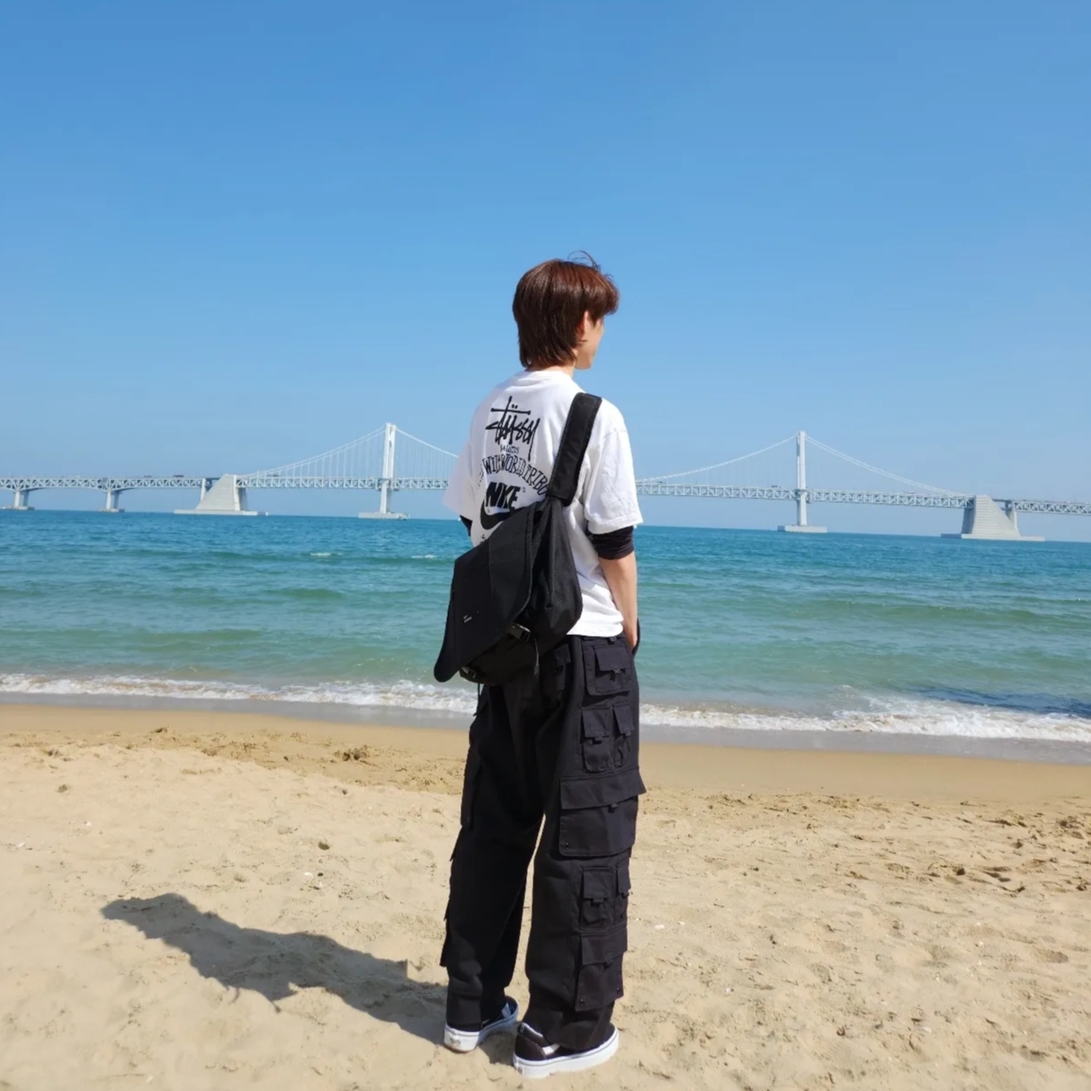 Nike x Peaceminusone Wide Pants Black (DR0096-010), Nike x Stussy T-Shirt White (DV1774-100) 착용 스타일