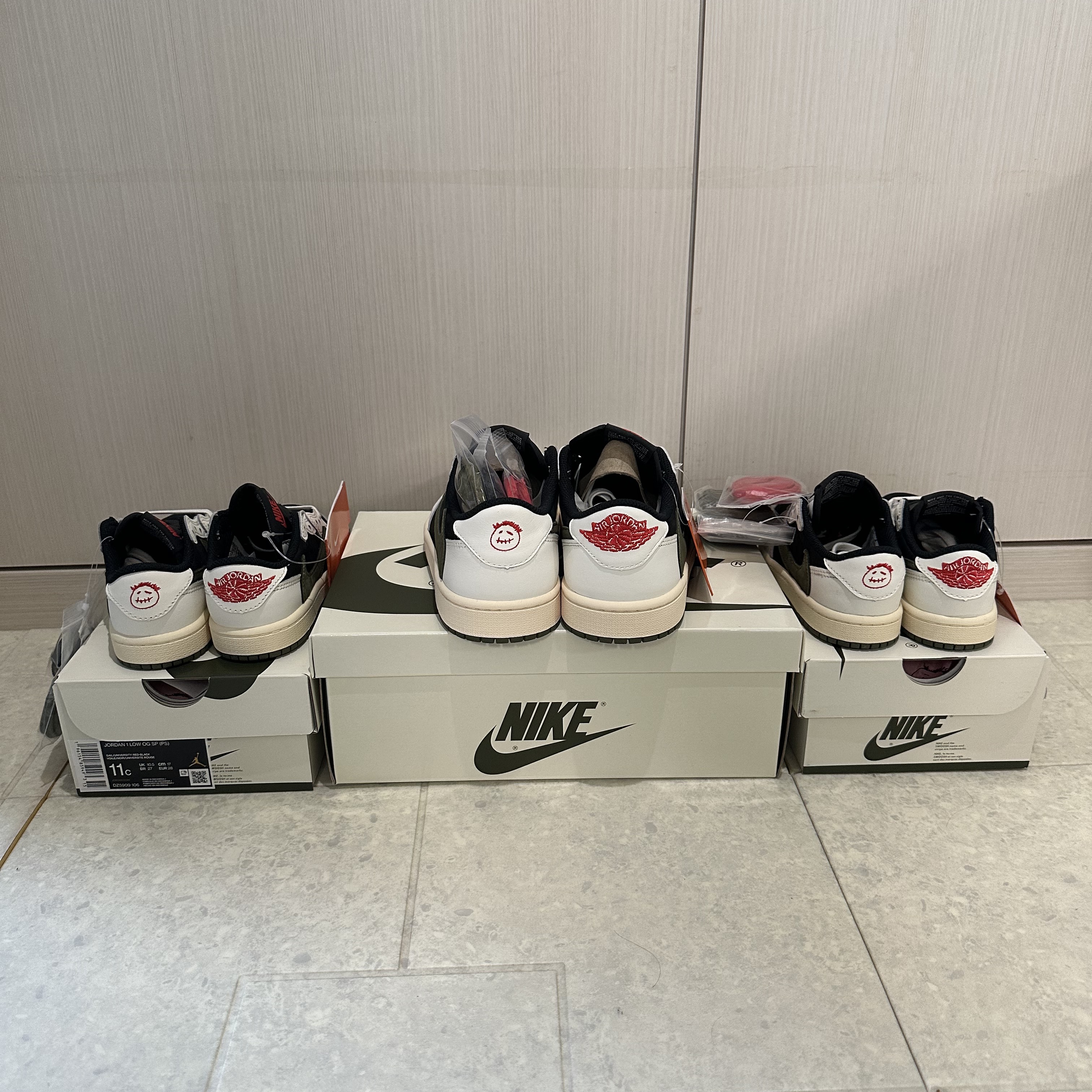(W) Jordan 1 x Travis Scott Retro Low OG SP Medium Olive, (PS) Jordan 1 x Travis Scott Retro Low OG SP Medium Olive 착용 스타일 - 3