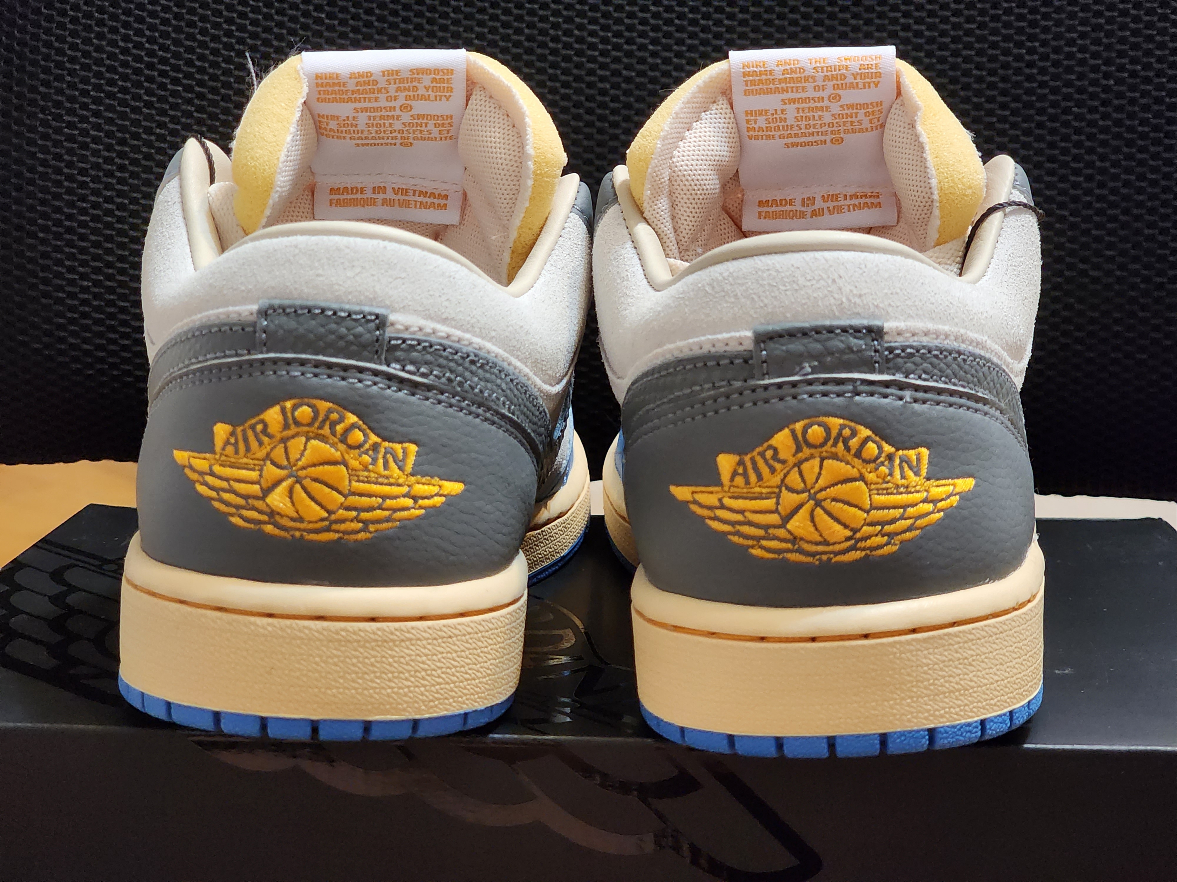 Jordan 1 Low SE Tokyo 96 착용 스타일 - 3