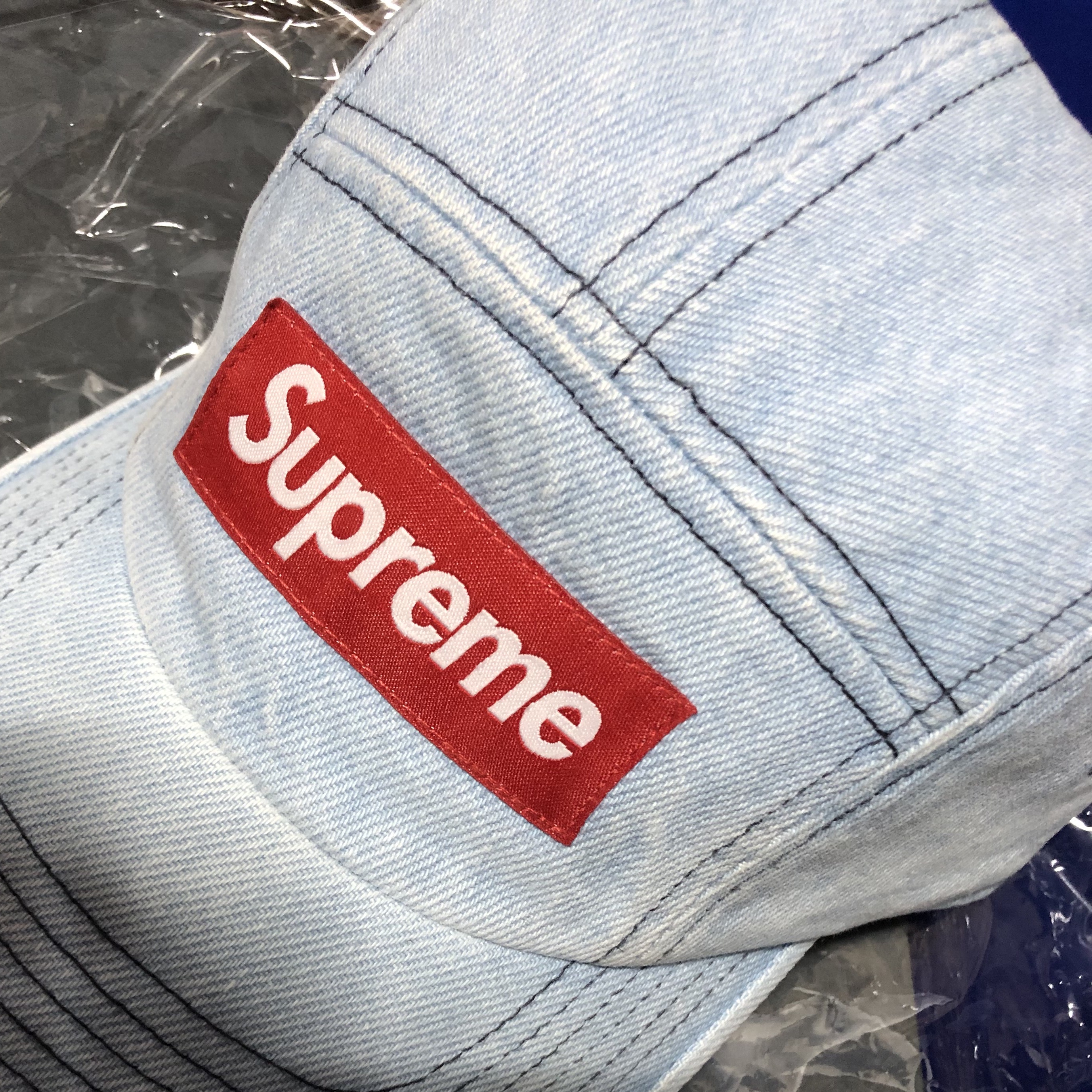 Supreme Denim Camp Cap Washed Blue - 22FW 착용 스타일