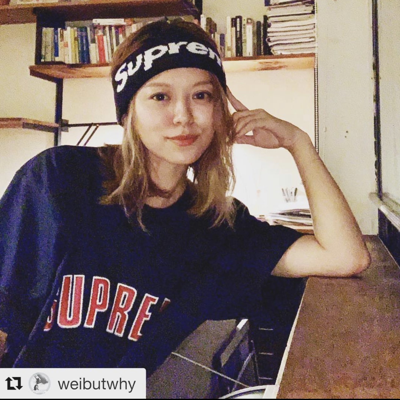 슈프림 x 나이키 NBA 헤드밴드 레드 - 19SS, 슈프림 x 나이키 NBA 헤드밴드 블랙 - 19SS 착용 스타일 - 3