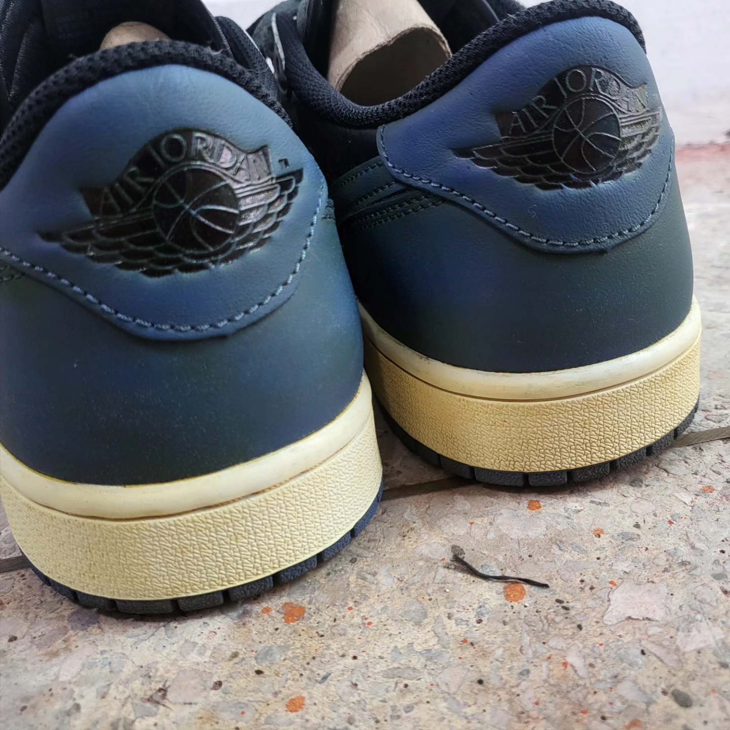Jordan 1 Retro Low OG Mystic Navy 착용 스타일 - 4