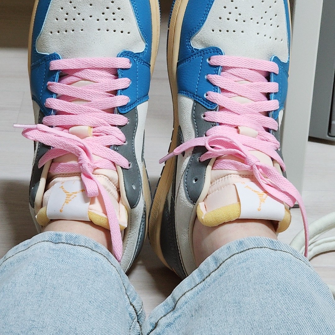 Jordan 1 Low SE Tokyo 96 착용 스타일 - 2