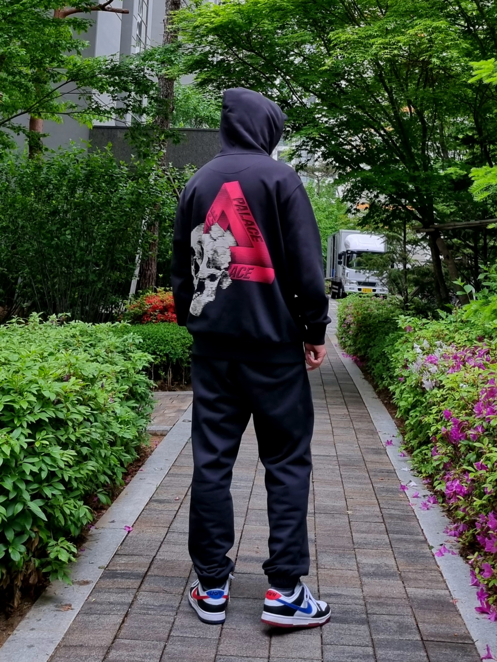 Palace Tri-Crusher Hood Black - 20FW, Nike Dunk Low SE Seoul 착용 스타일
