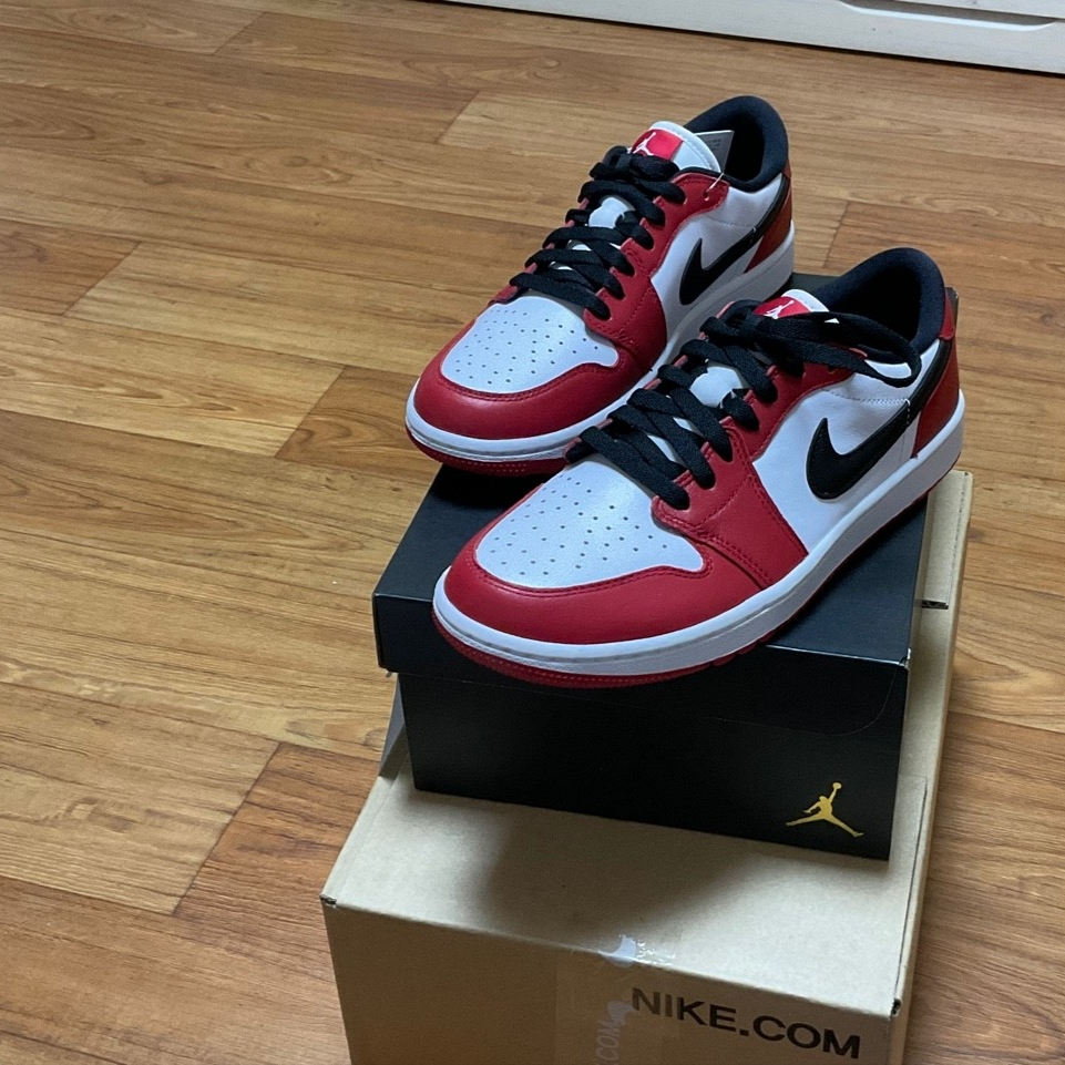 Jordan 1 Low Golf Chicago 착용 스타일 - 1