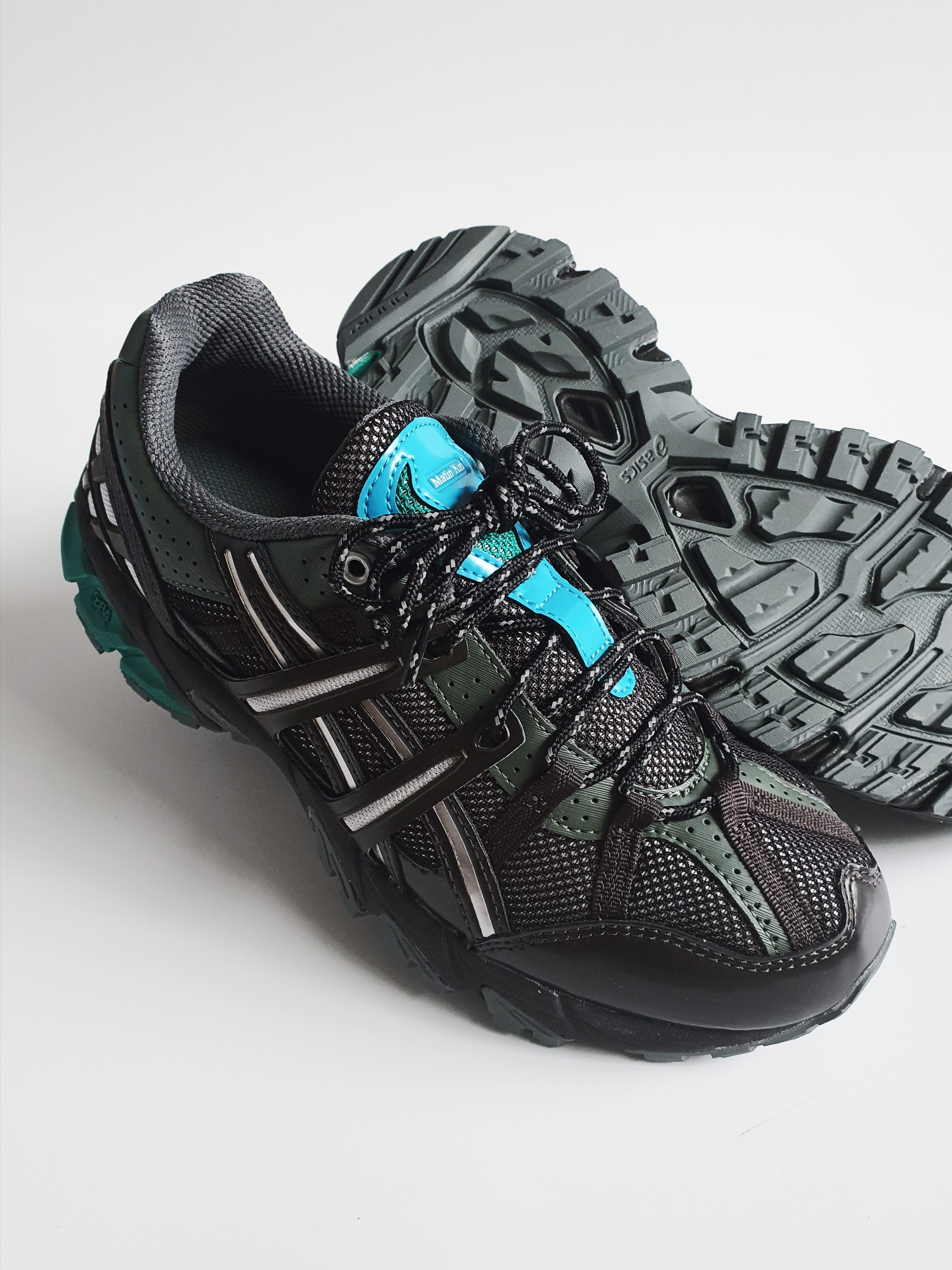 (W) Asics x Matin Kim Gel-Sonoma 15-50 Black Pure Silver 착용 스타일