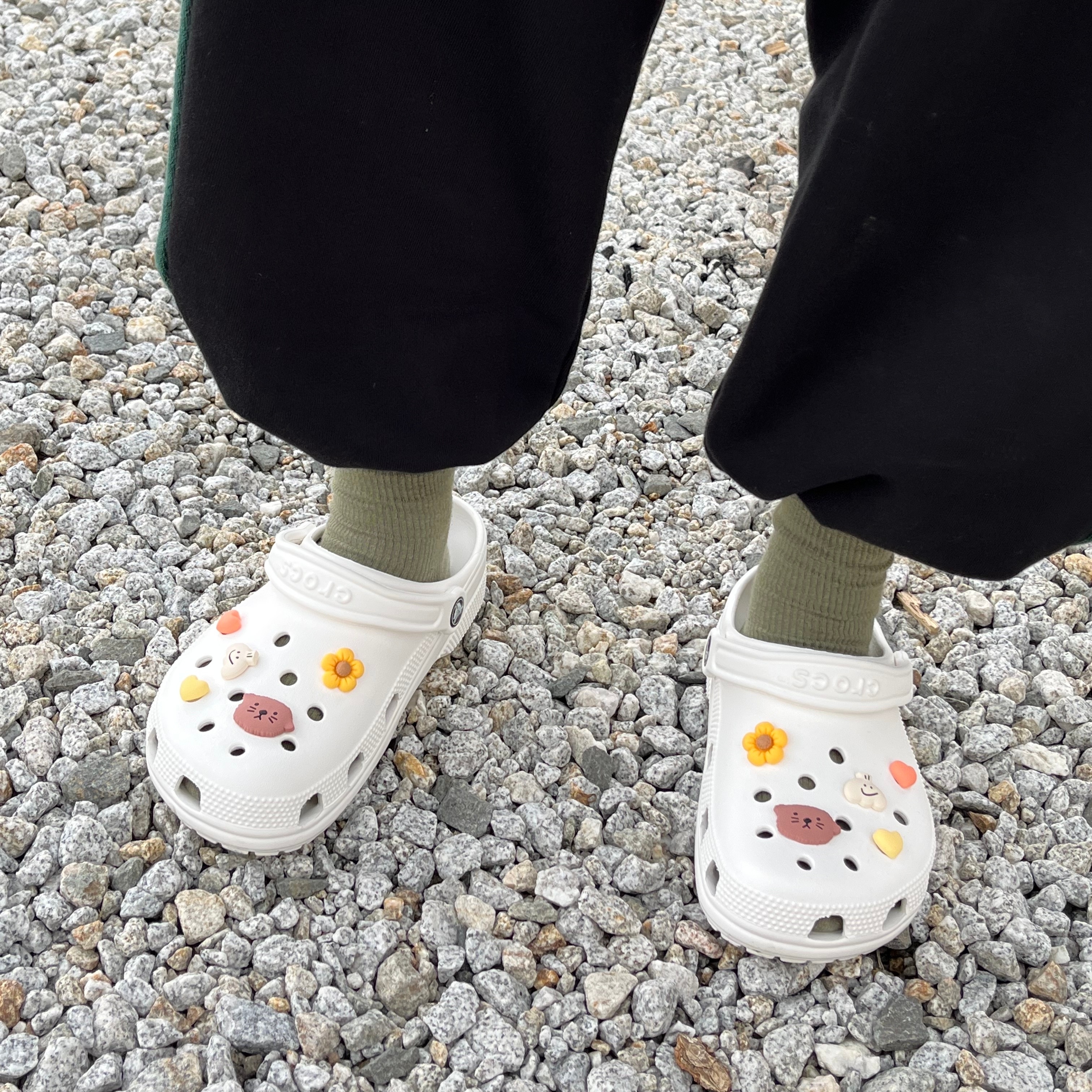 Crocs Classic Clog White 착용 스타일