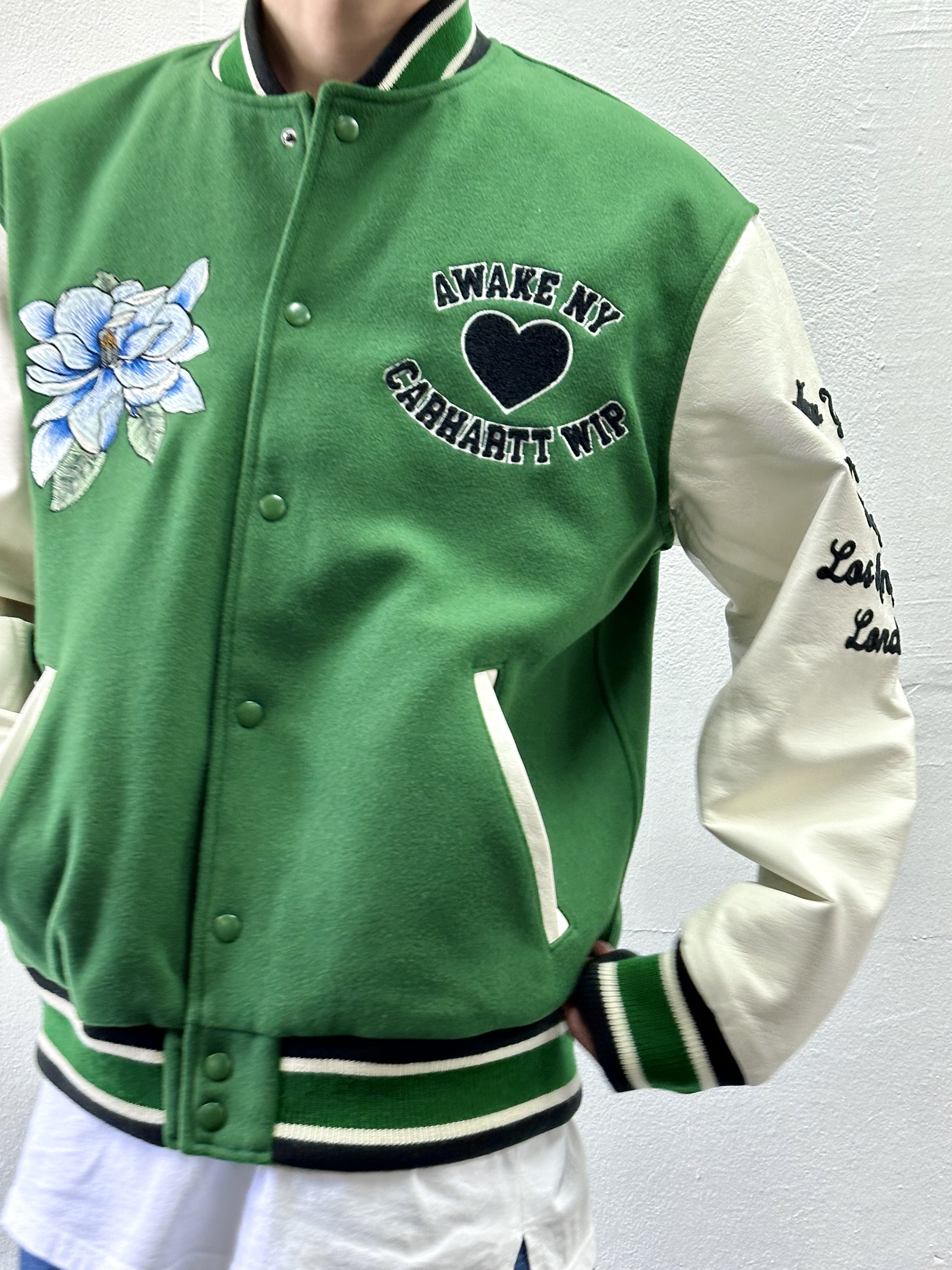 Carhartt WIP x Awake NY Teddy Jacket Green Cream 착용 스타일