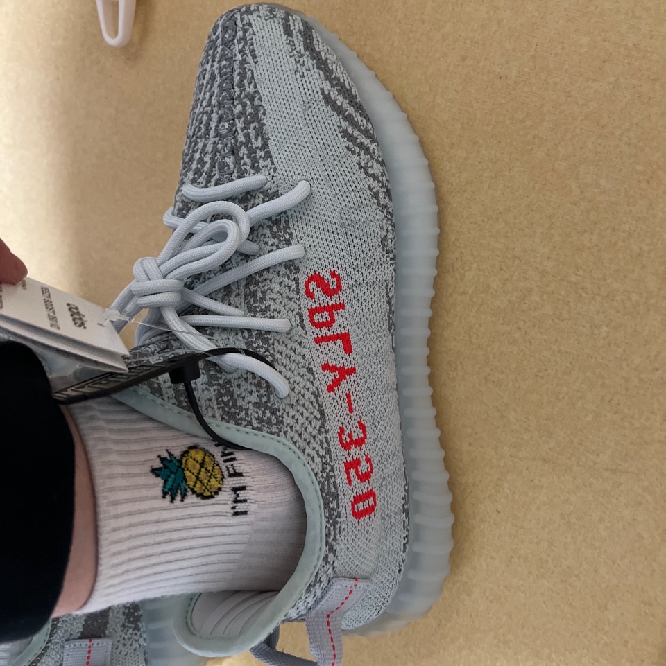 Adidas Yeezy Boost 350 V2 Blue Tint 2017 착용 스타일