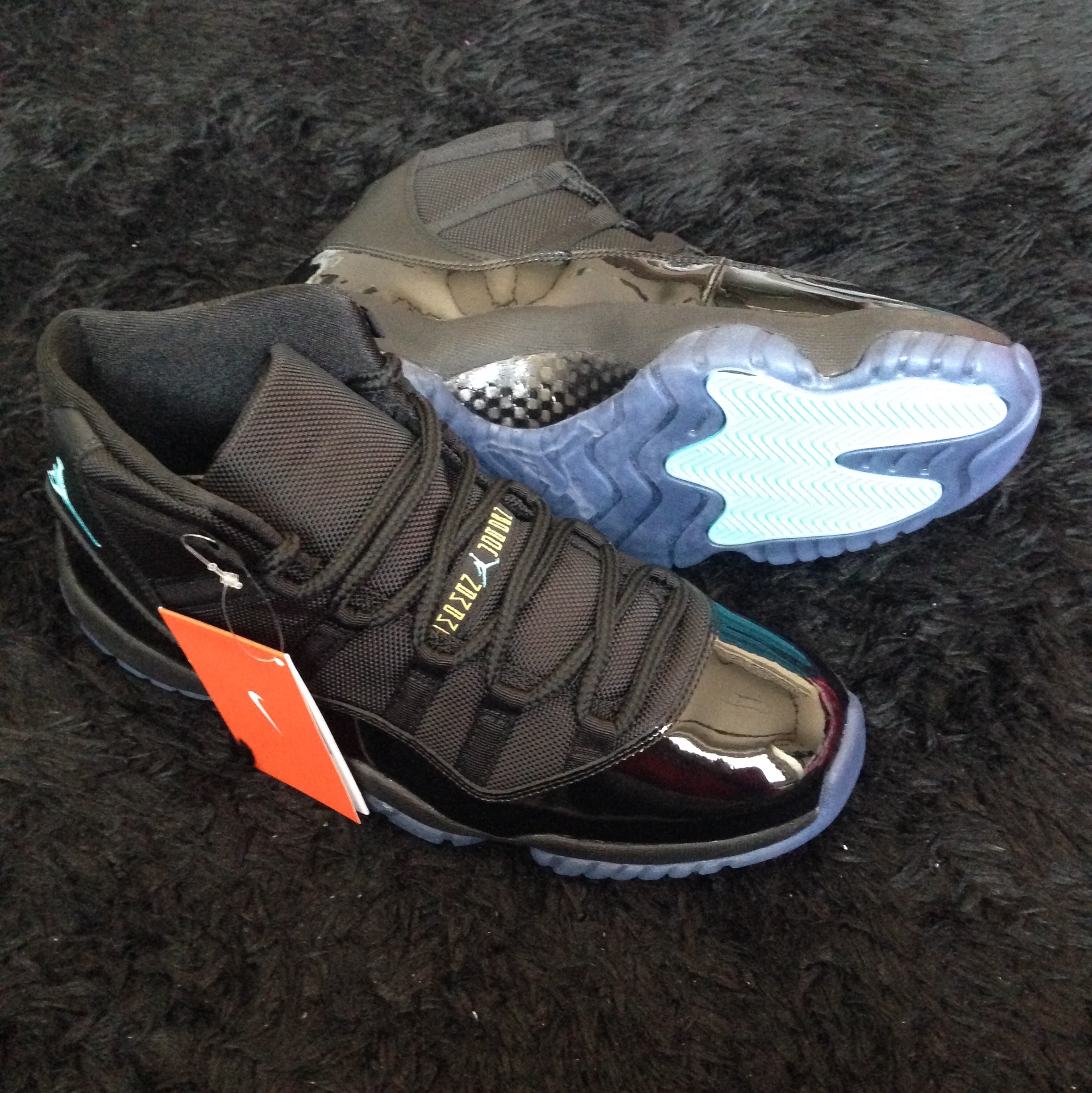 Jordan 11 Retro Gamma Blue 착용 스타일