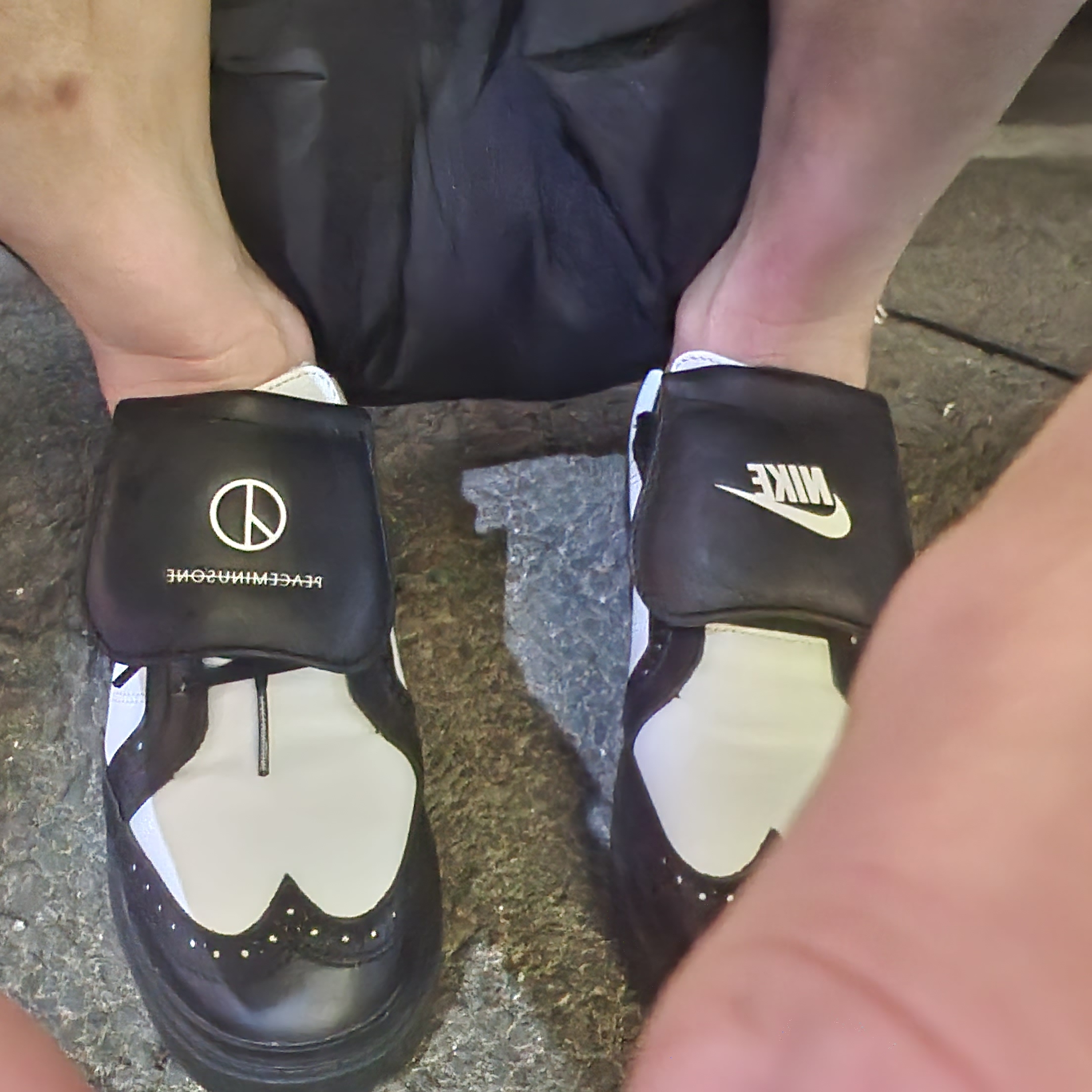 Nike x Peaceminusone Kwondo1 Black and White 착용 스타일 - 3