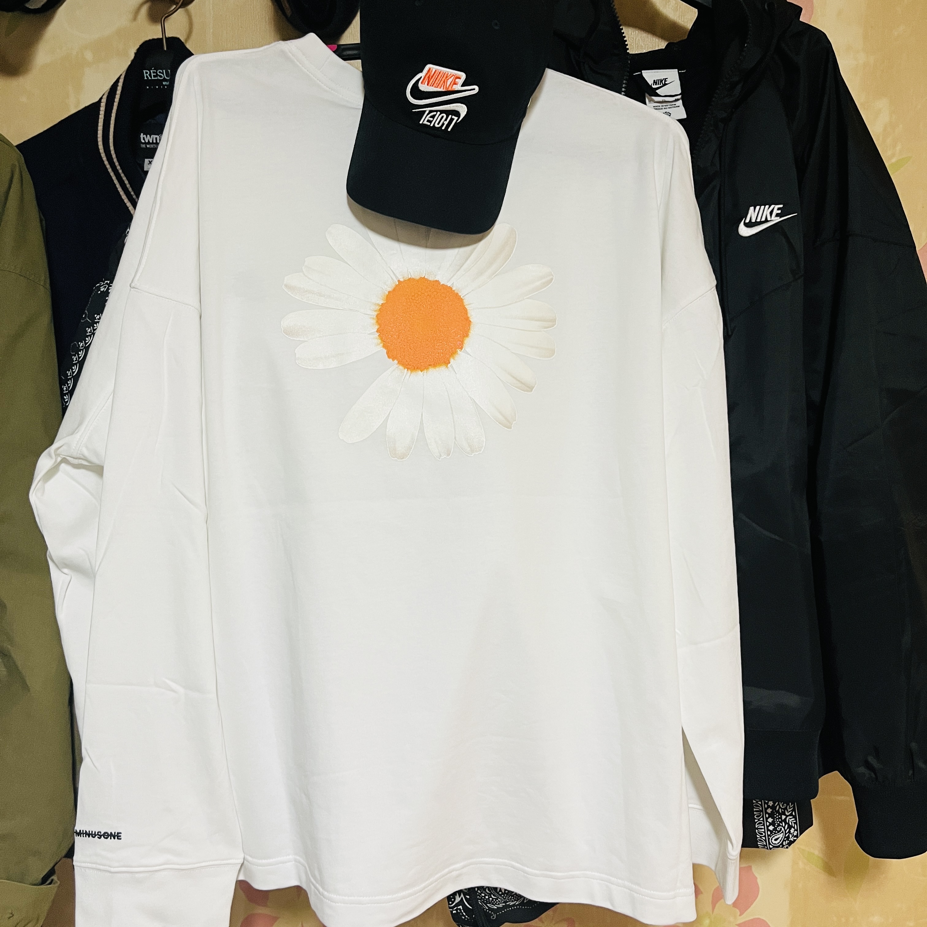Nike x Peaceminusone LS T-Shirt White (DR0098-100) 착용 스타일