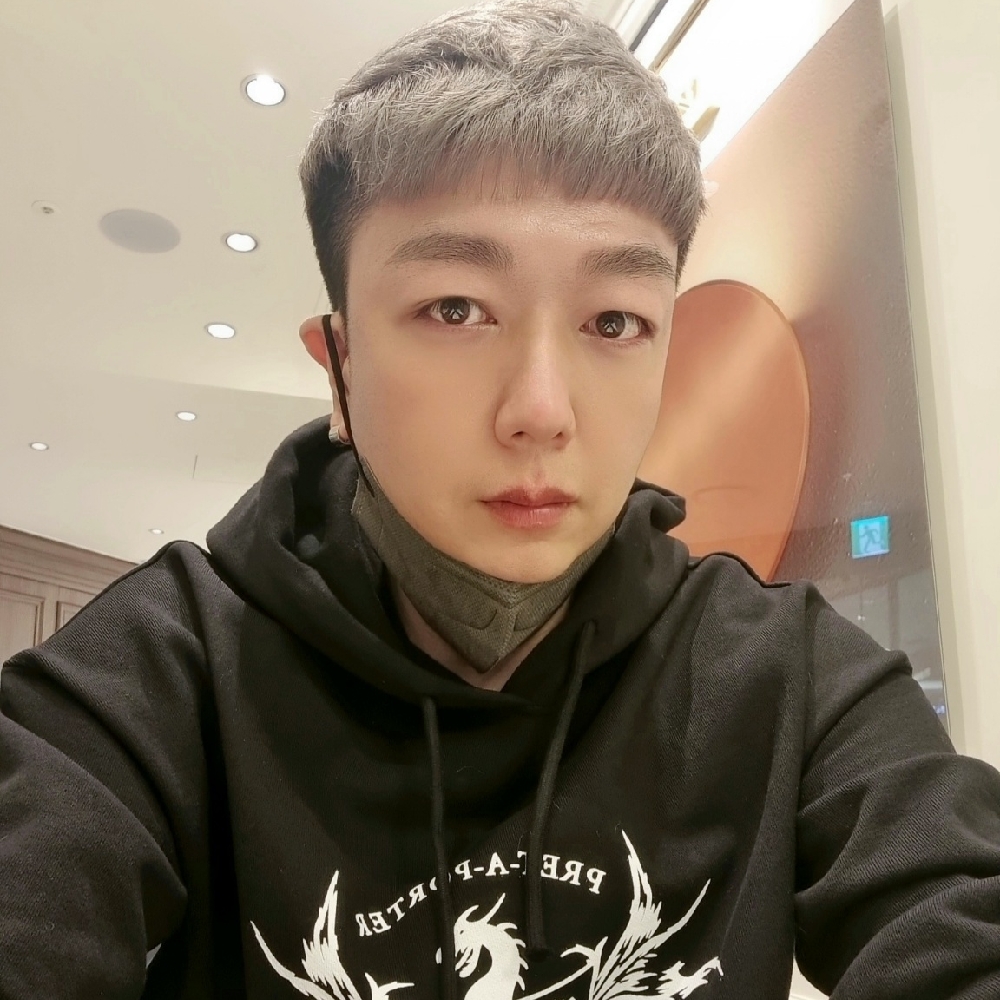 KREAM 프로필 이미지