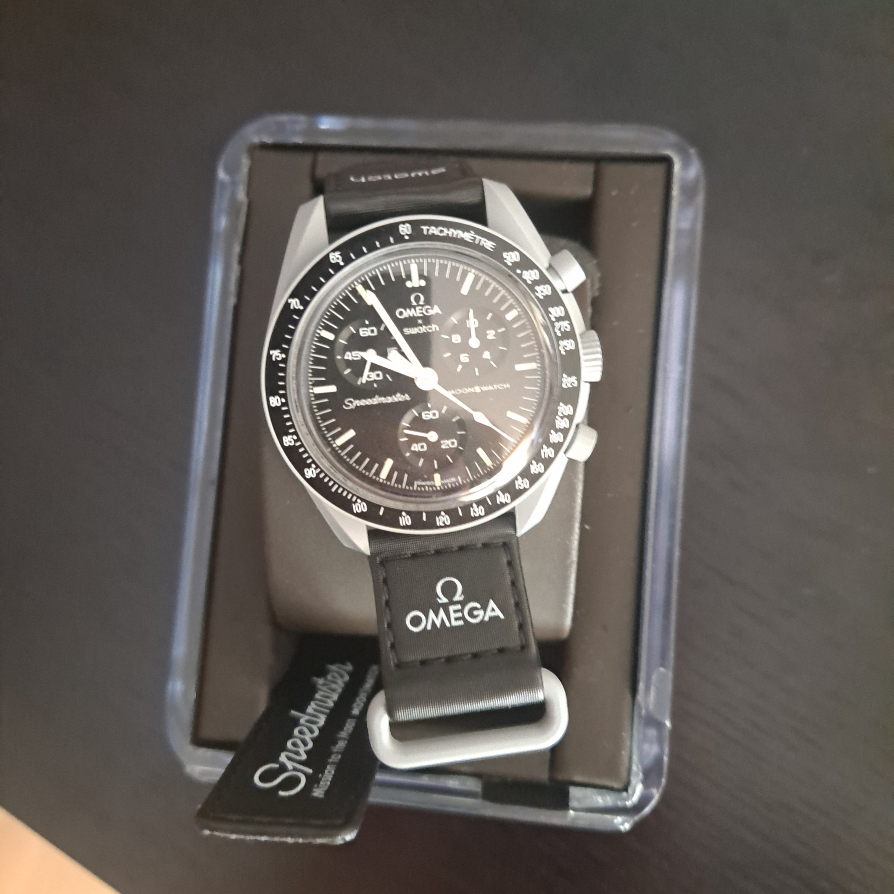 Swatch x Omega Bioceramic MoonSwatch Mission To The Moon 착용 스타일